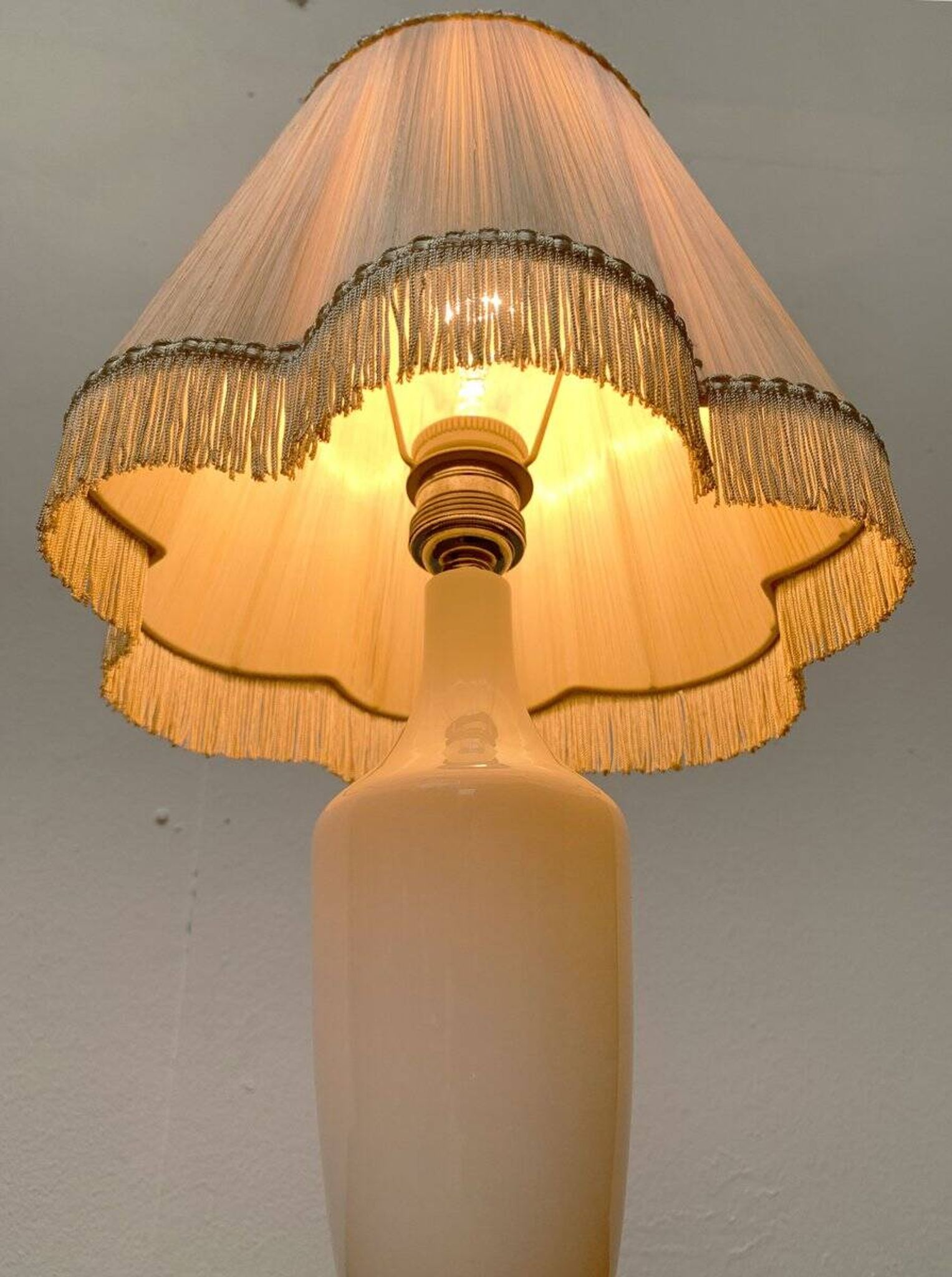 French opaline glass table lamp from the mid-century Sèvres, 1960s.
