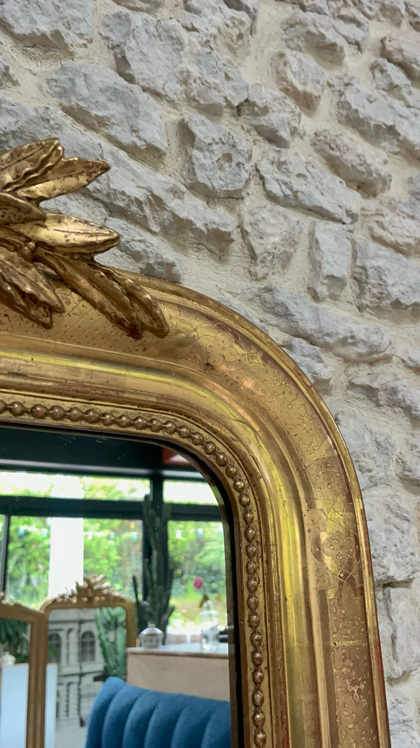 Mirror 153/101cm Louis-Philippe with pediment and pearl gold leaf.