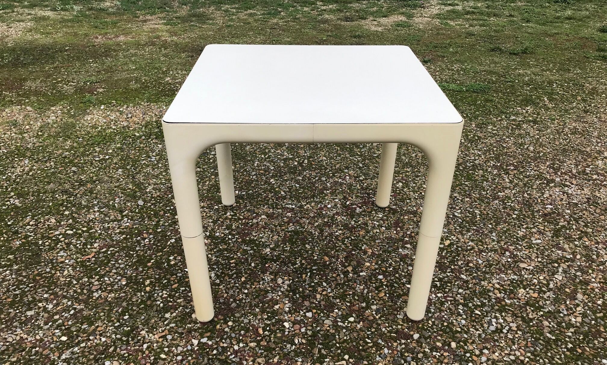 Table 1970 ring design Longato, Italie