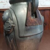 Vase Art Deco en étain d'art repoussé Signé René Sitoleux