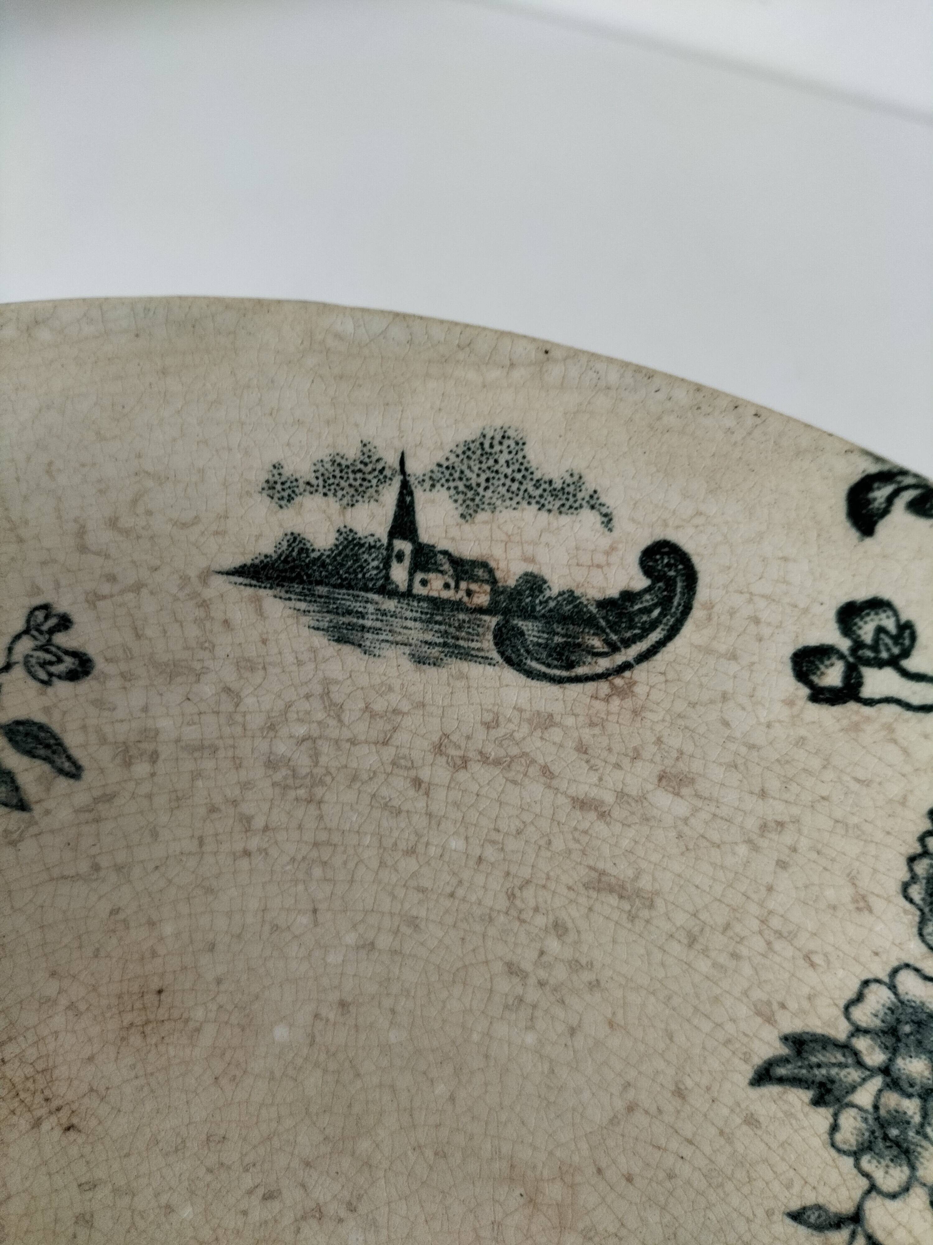 Fine earthenware bowl on a pedestal base – Grigny factory, circa 1830–1860