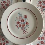 Service de 13 assiettes et un plat Badonviller