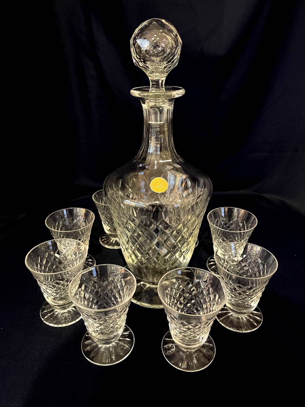 10 piece liquor service in moselle crystal