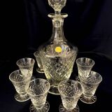 10 piece liquor service in moselle crystal