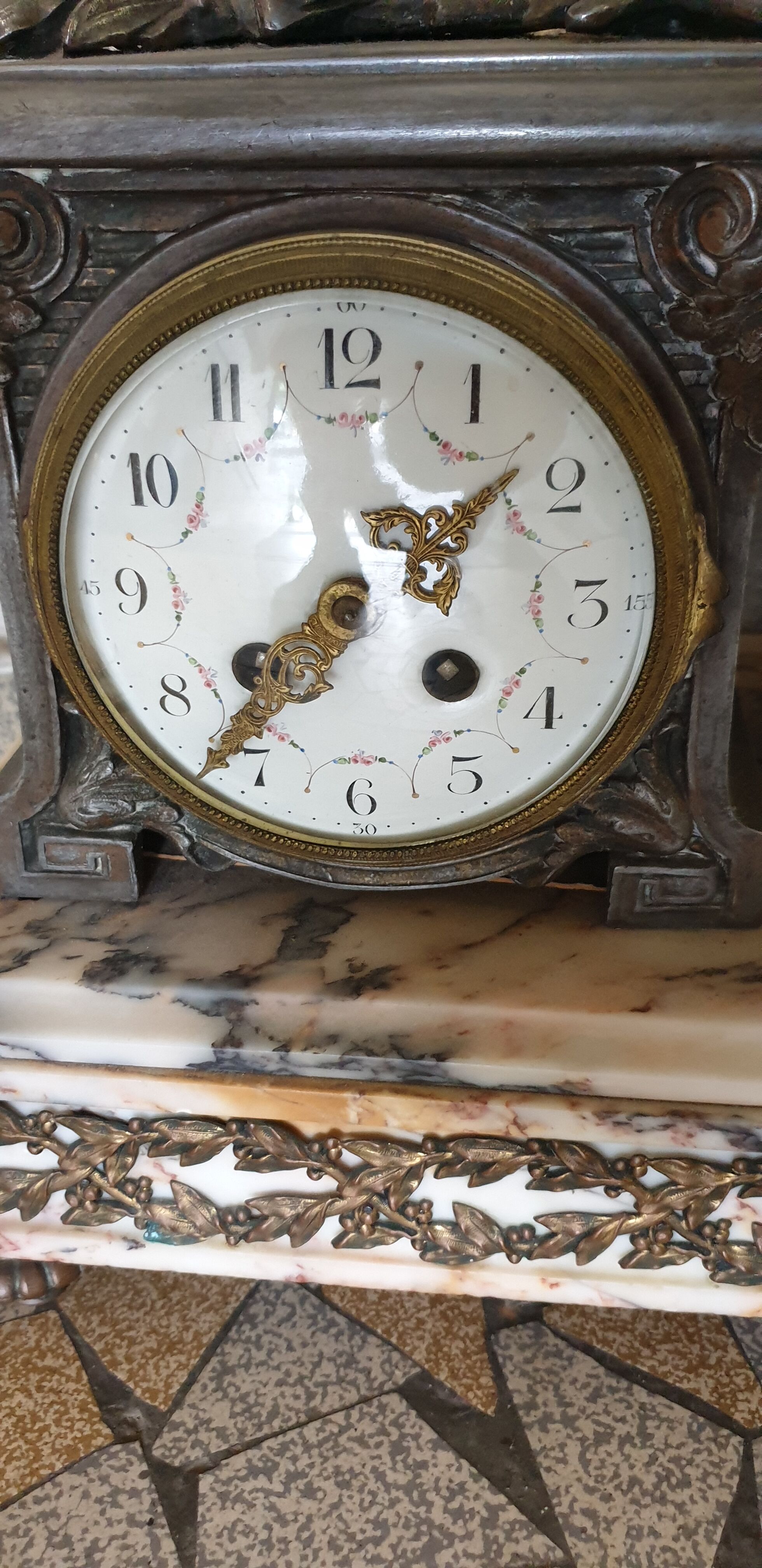 Pendulum allegory music