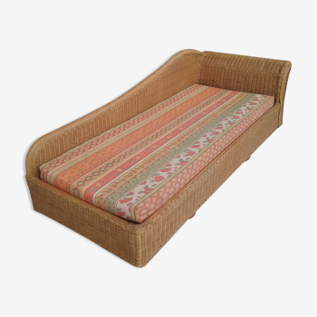 Rattan daybed
