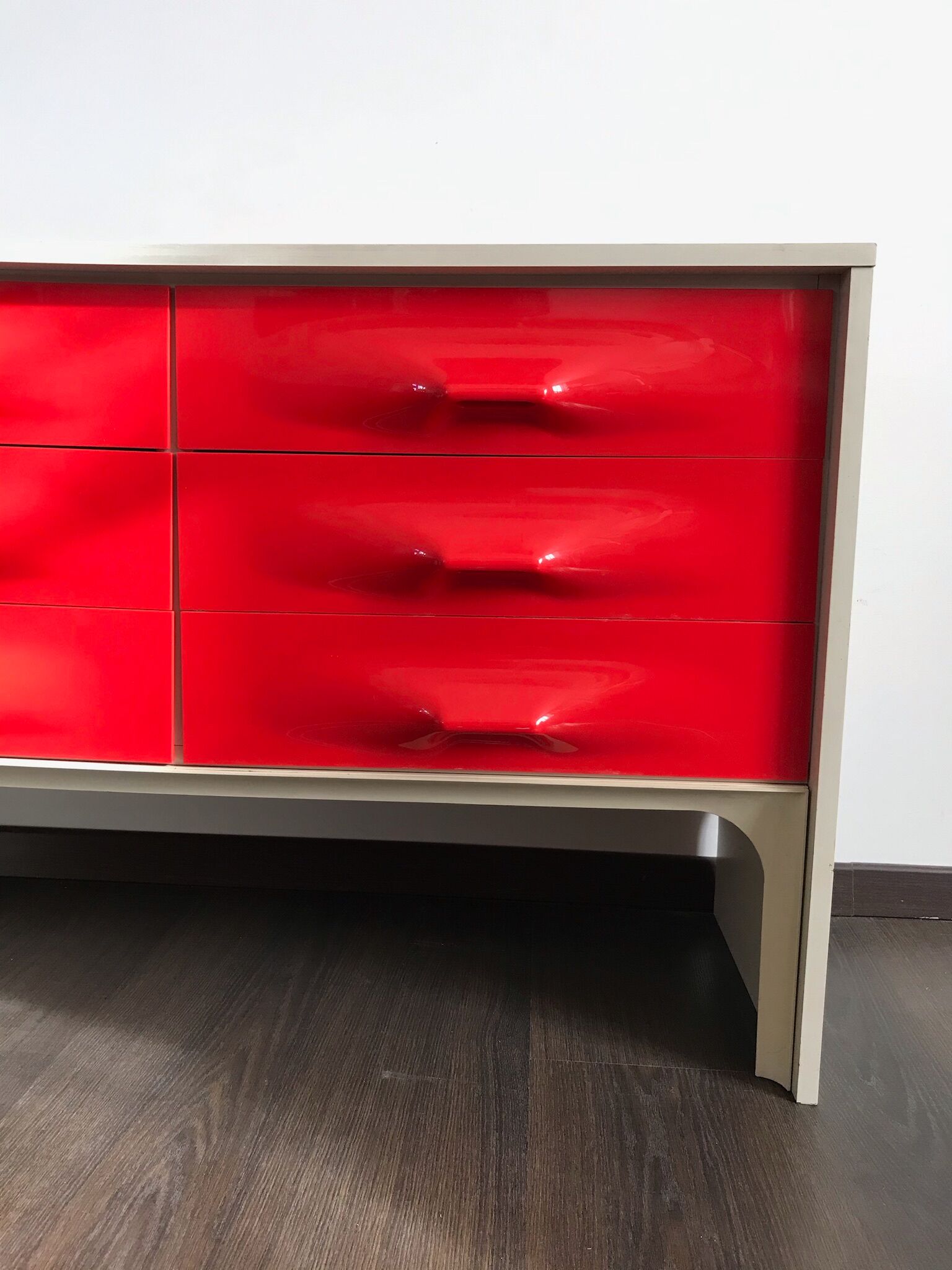 Commode DF2000 de Raymond Loewy design années 70