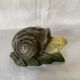 Ancienne tirelire escargot en barbotine