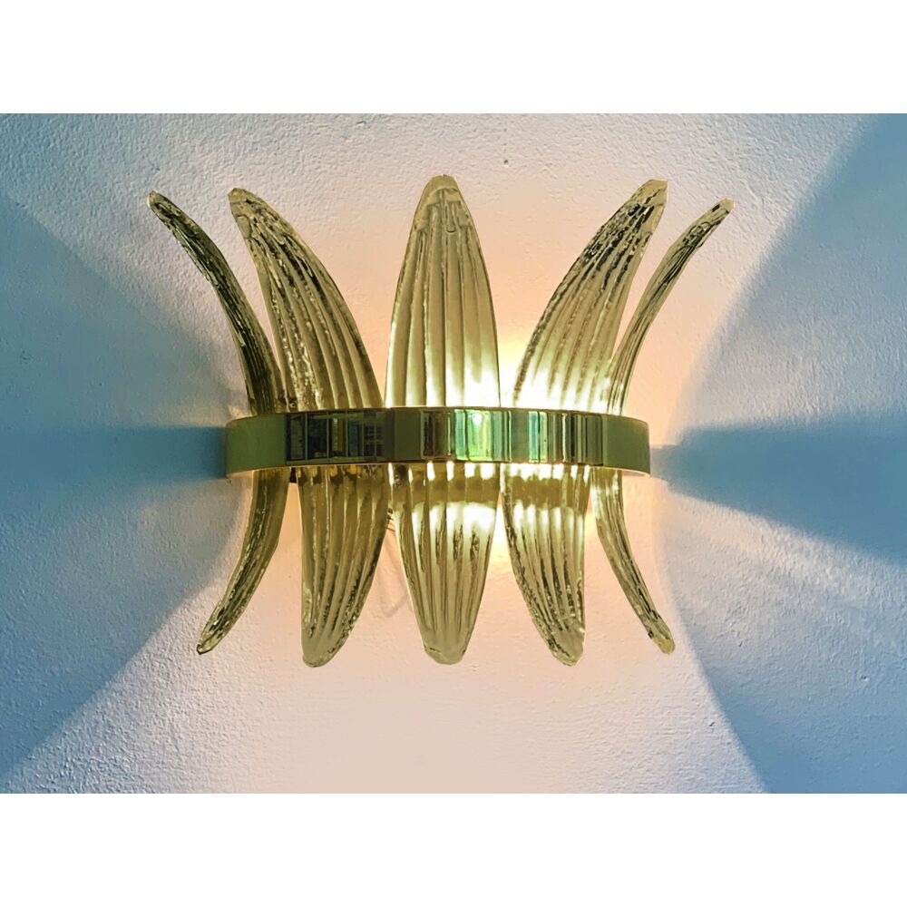 Fume’ “palmette” murano glass belt wall sconce