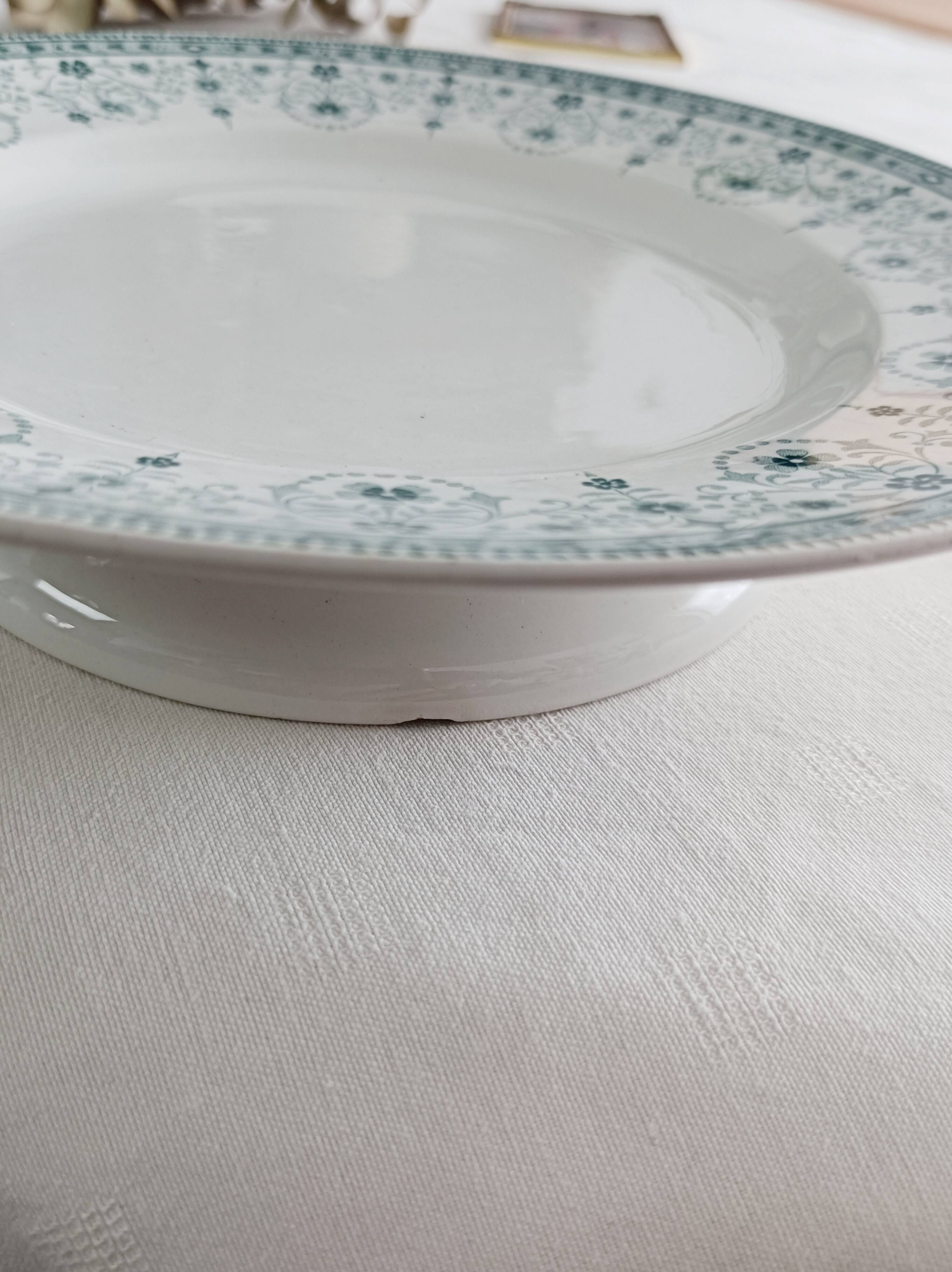 Iron earth mounted plate Moulin des loups and Hamage, Marceau