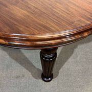Table ovale style Victorienne en acajou avec 1 allonge