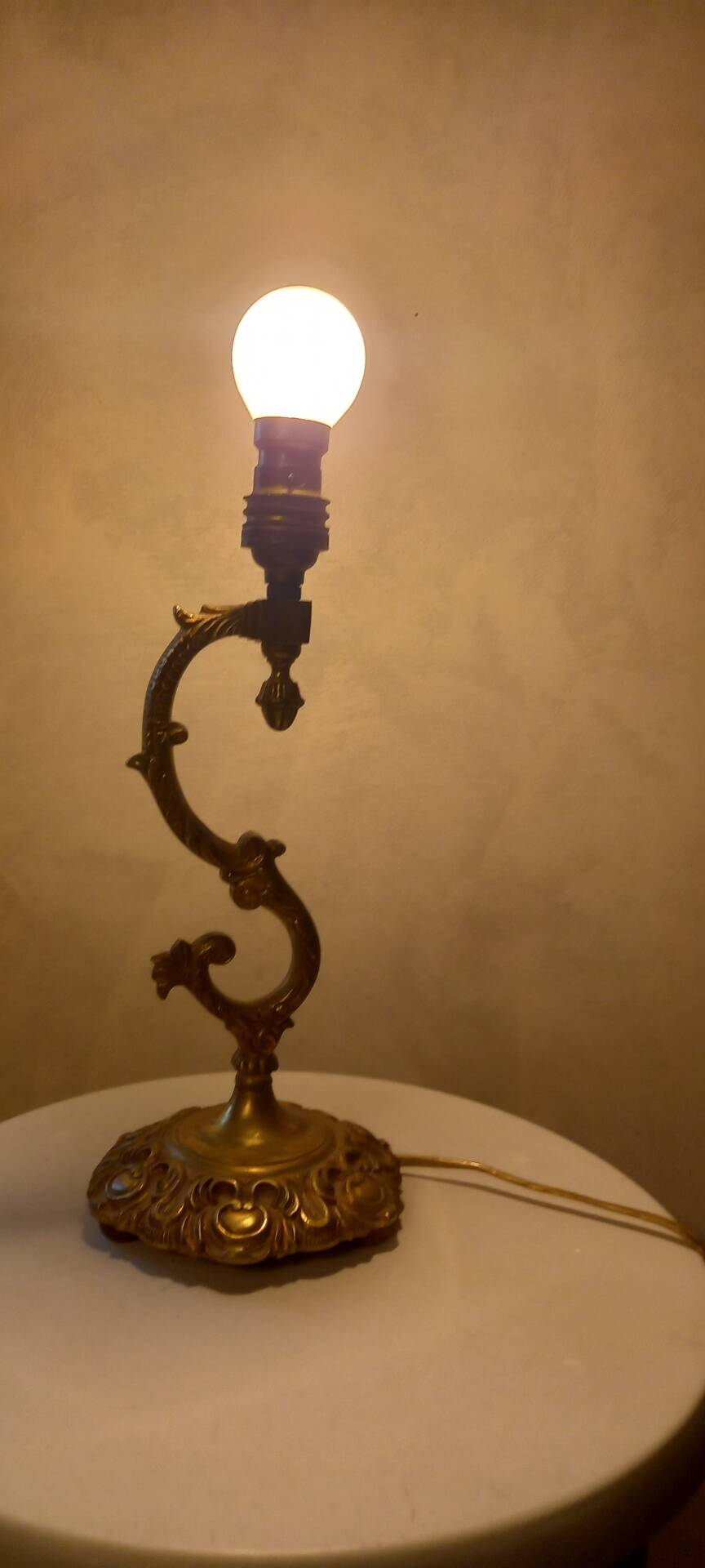 Pied de lampe en bronze