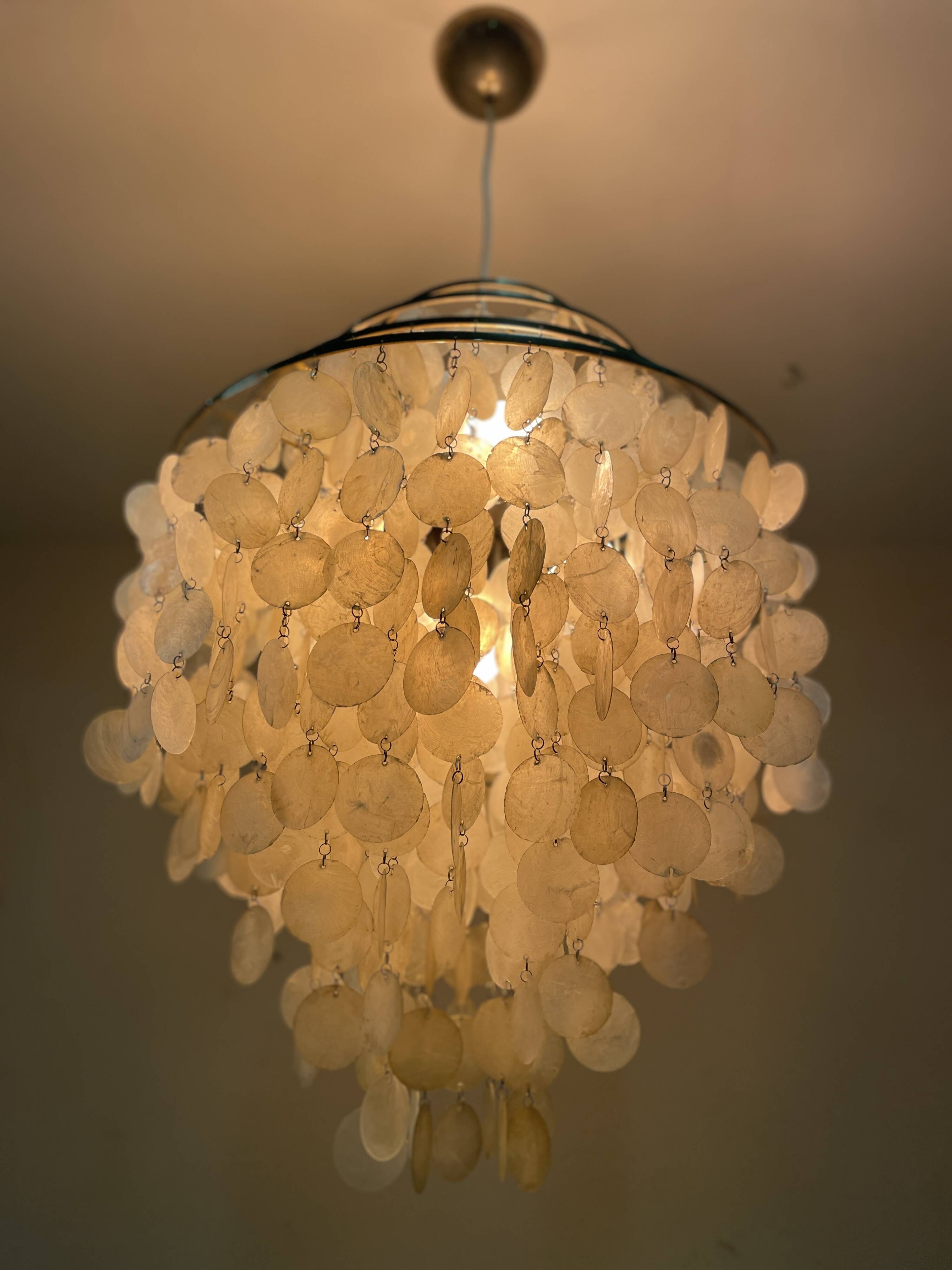 Grand lustre en nacre style Verner Panton années 60