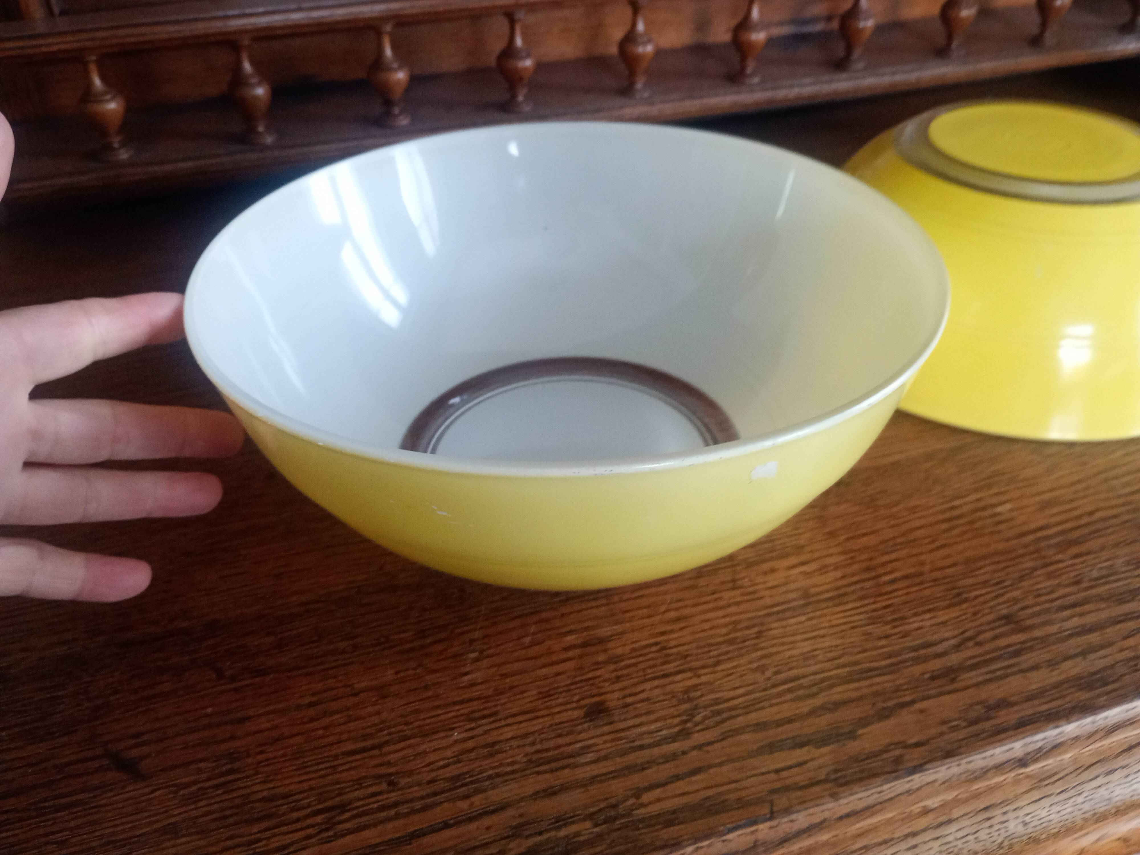 Duralex vintage lemon yellow - 2x glass salad bowls - 23cm & 27cm - france
