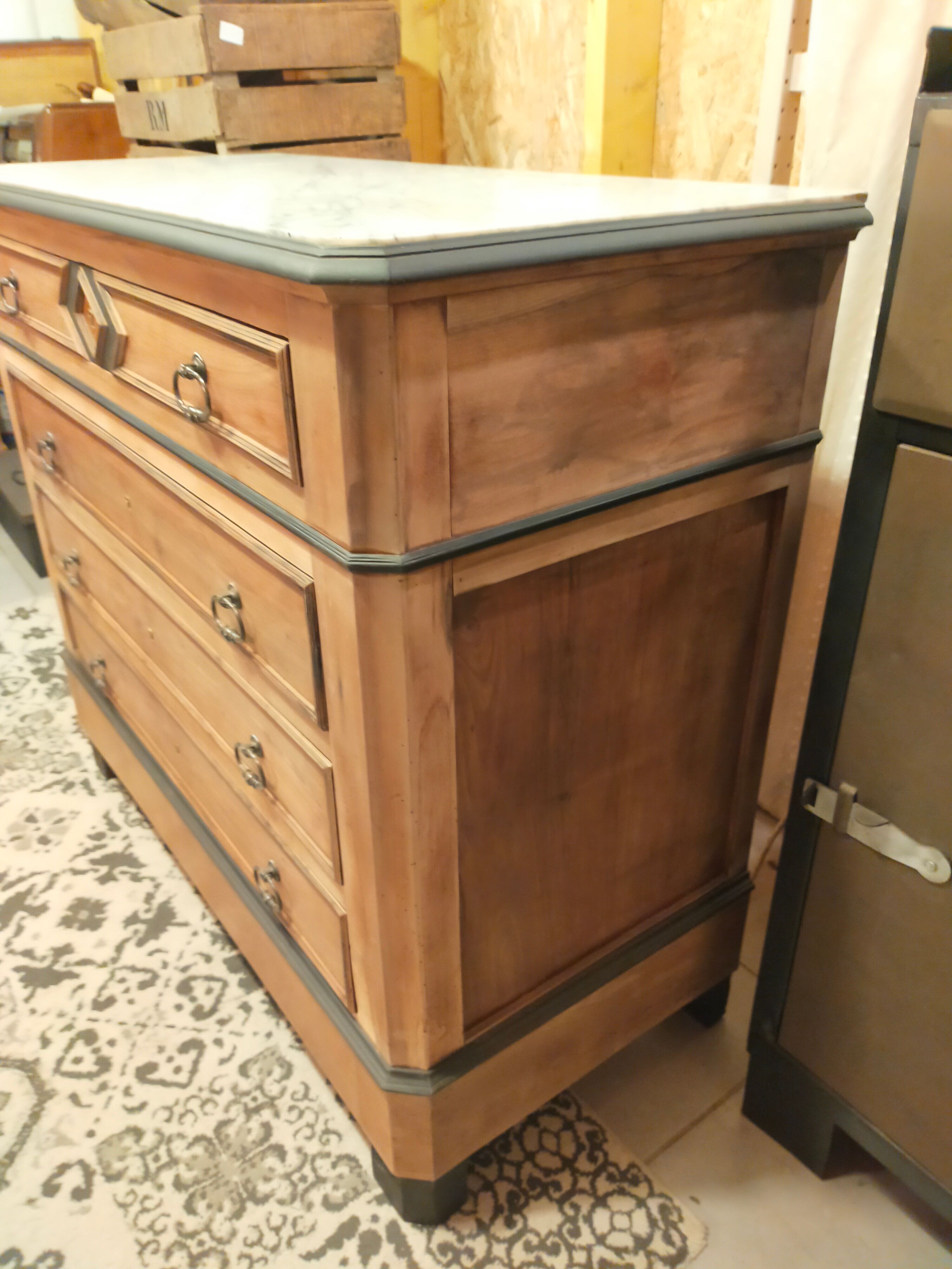 Commode ancienne, début XIXème siècle, remise au goût du jour