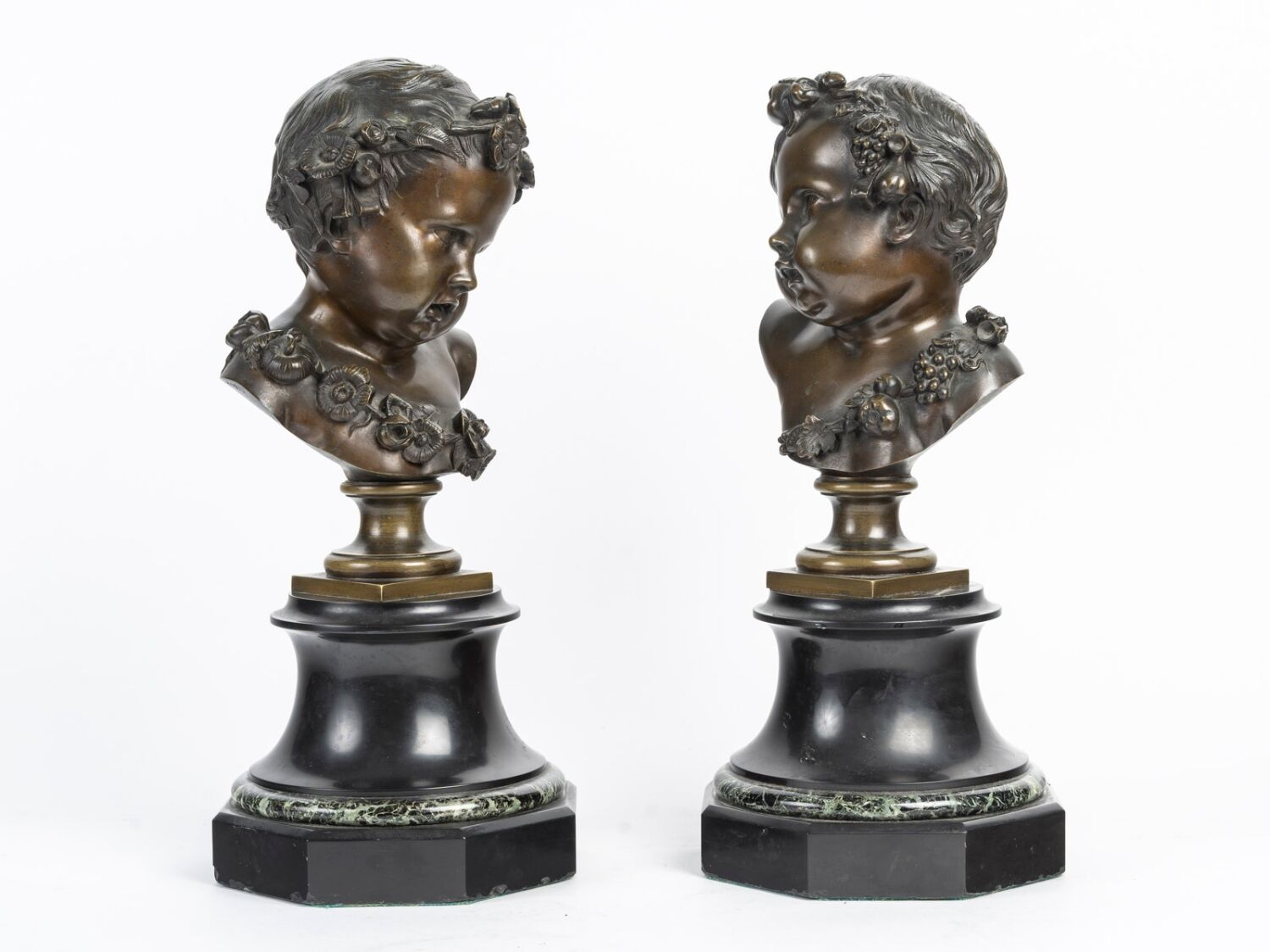 "The Children of Bacchus" Pair of Putti in bronze Late 19th Century