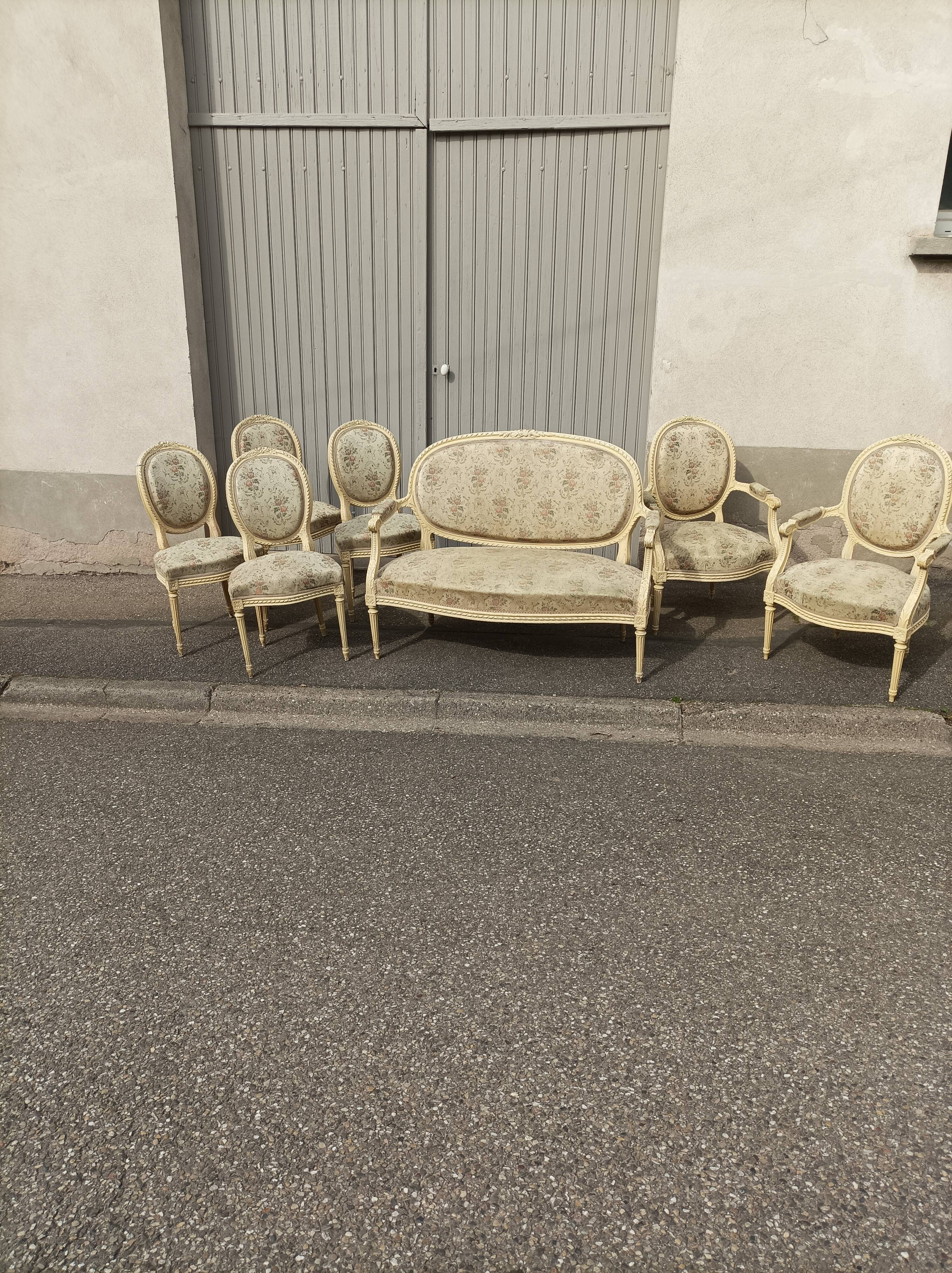 Salon style Louis XV