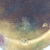 Separated enamel table mirror