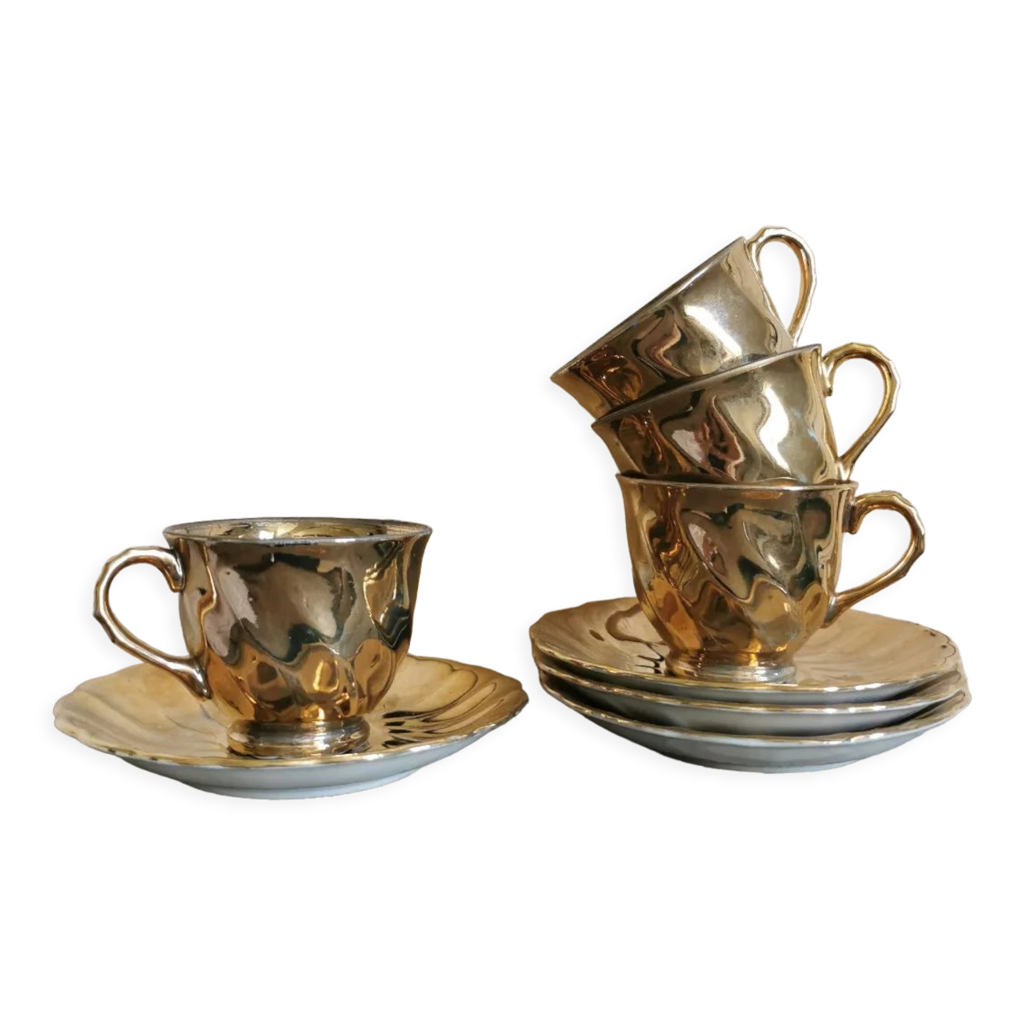 Vintage golden porcelain cups