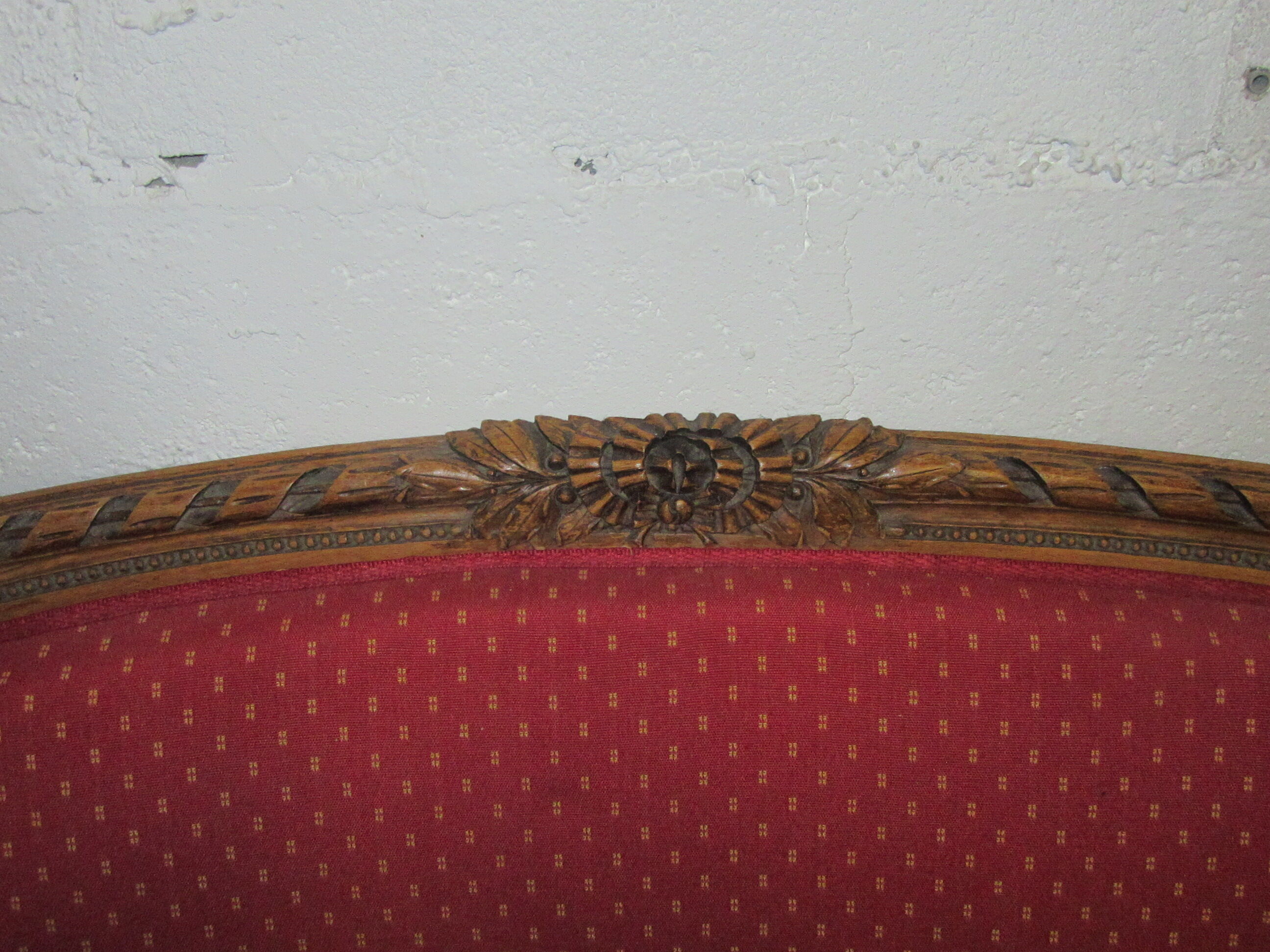 sofa style louis xvi th model medallion basket