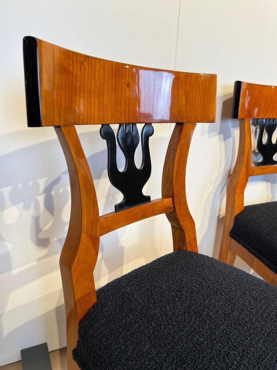 German Biedermeier Chairs in Cherry Veneer, 1830, Set of 4