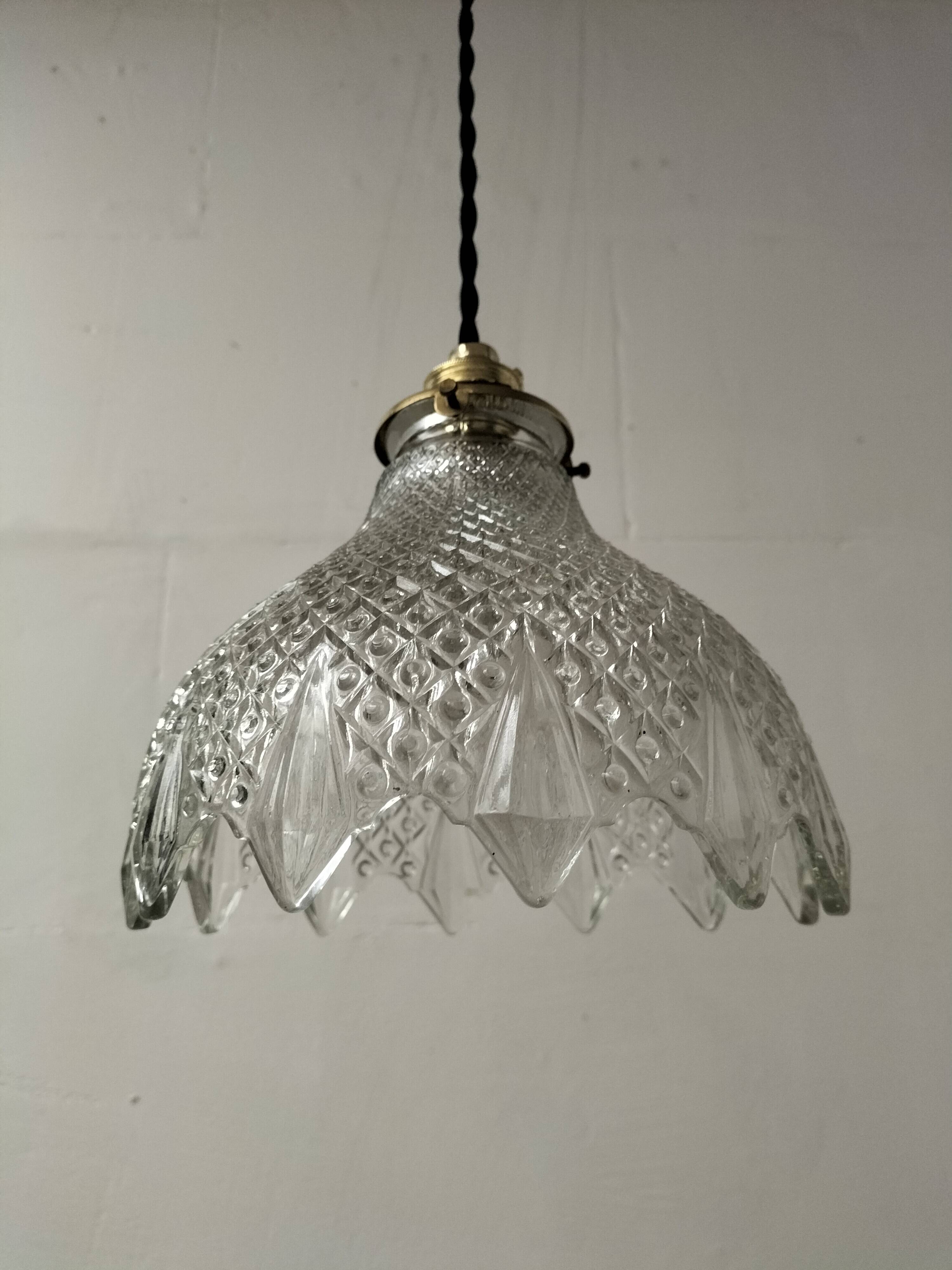 Holophane suspension