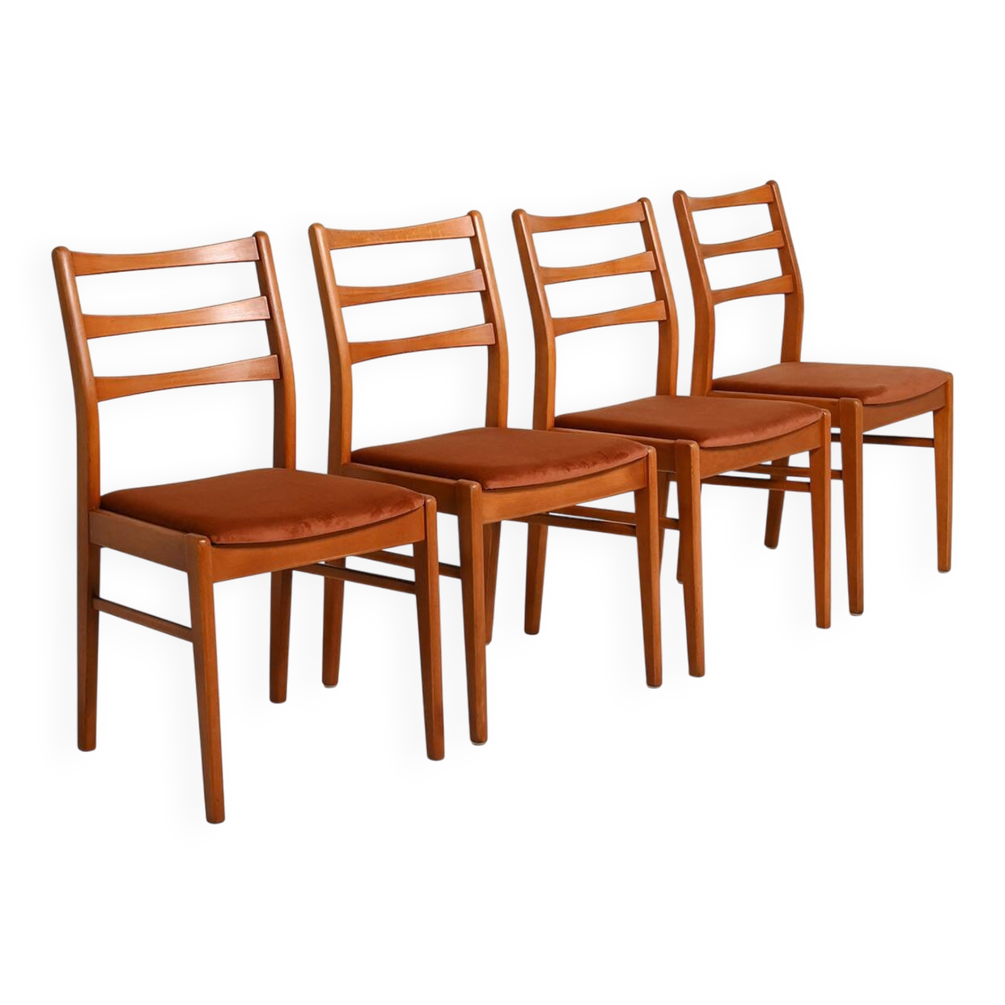 4 chaises de salle à manger scandinaves en teck