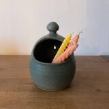 Stoneware salt hand