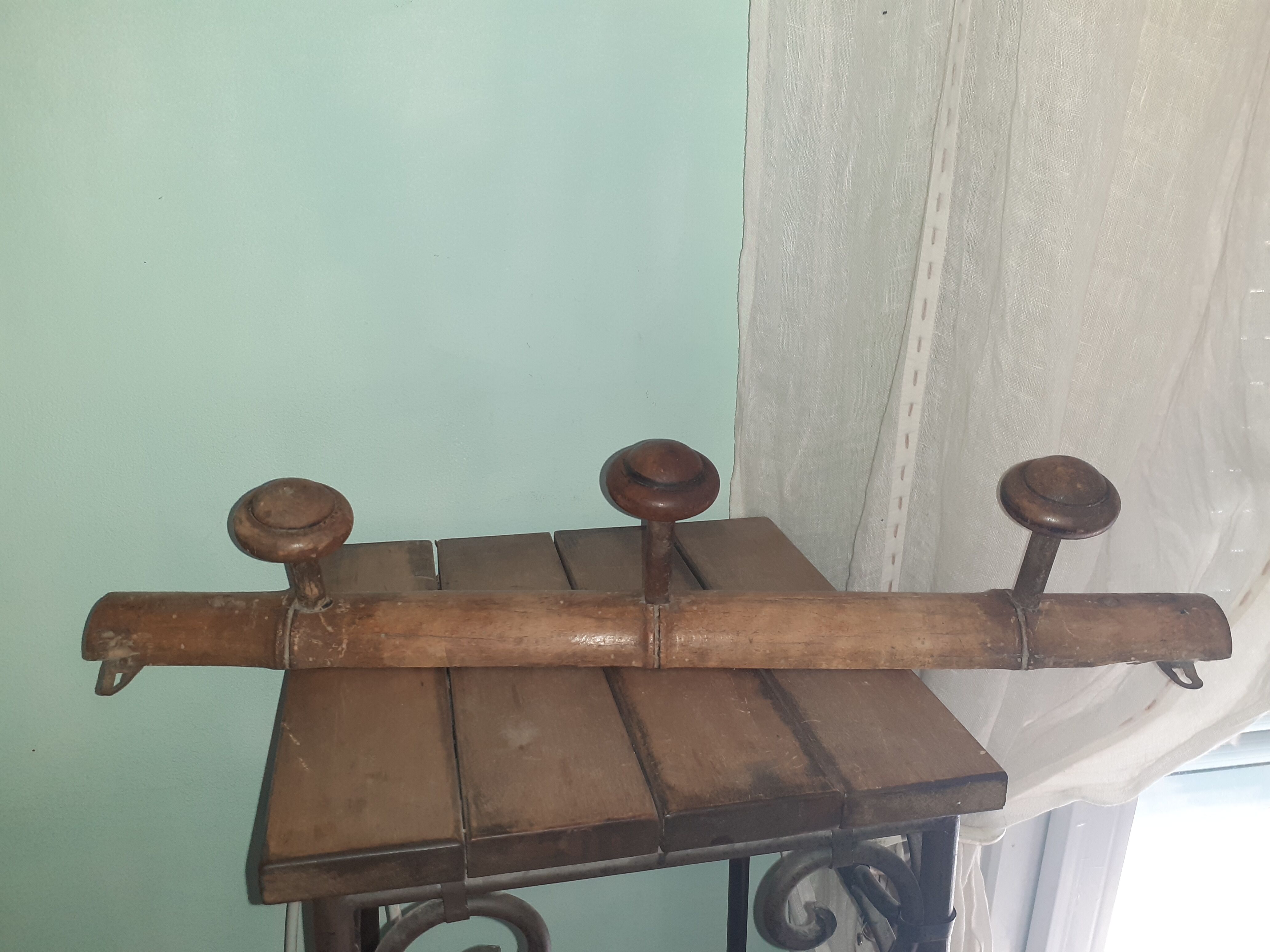 Coat rack 3 patères, wooden - Vintage bamboo shape