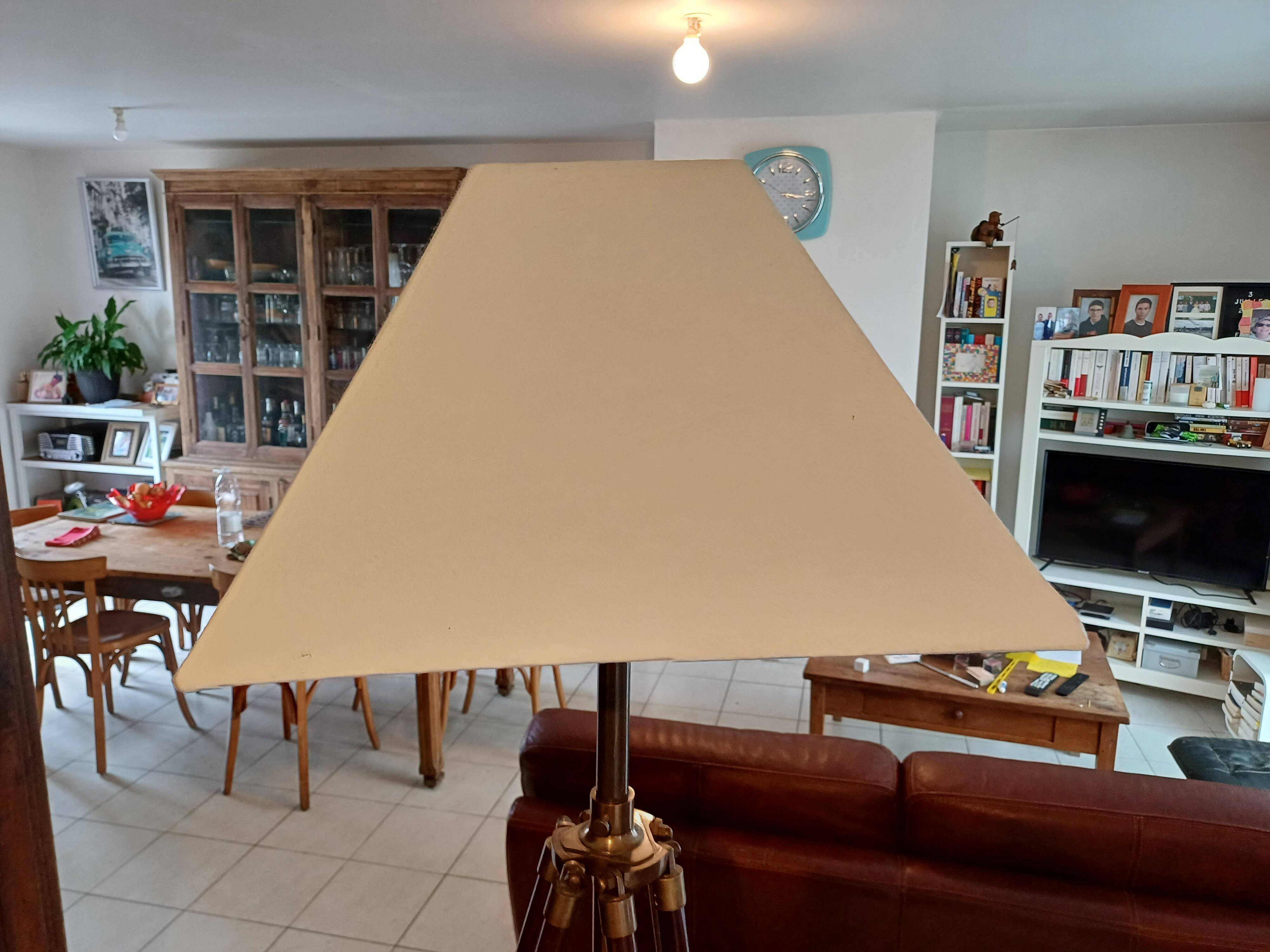 Geometric Tripod Lamp Wood and Brass