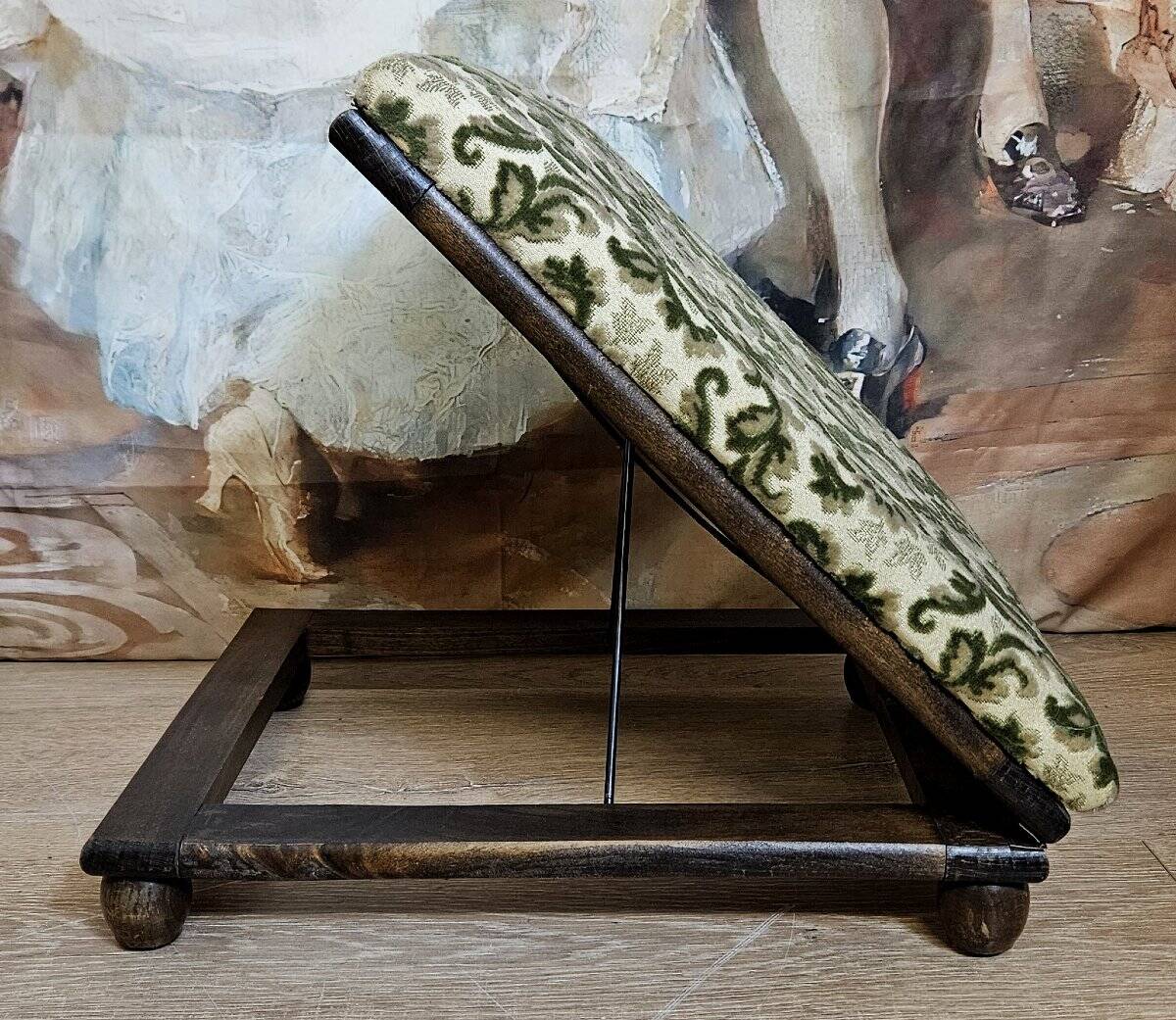 Louis XV style armchair, accompanied by its matching footrest.