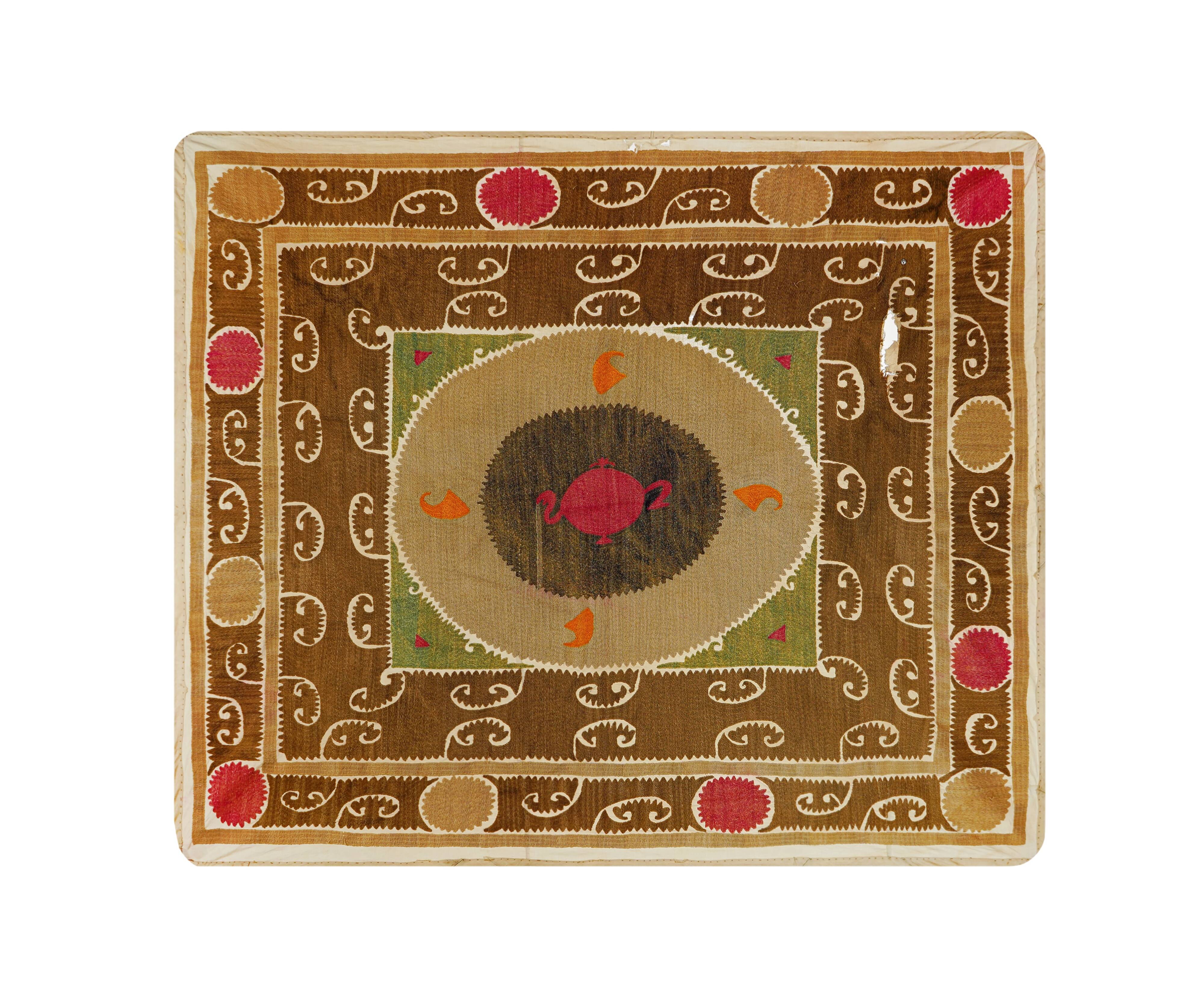 Vintage Turkish hand-knotted rug 107x126 cm