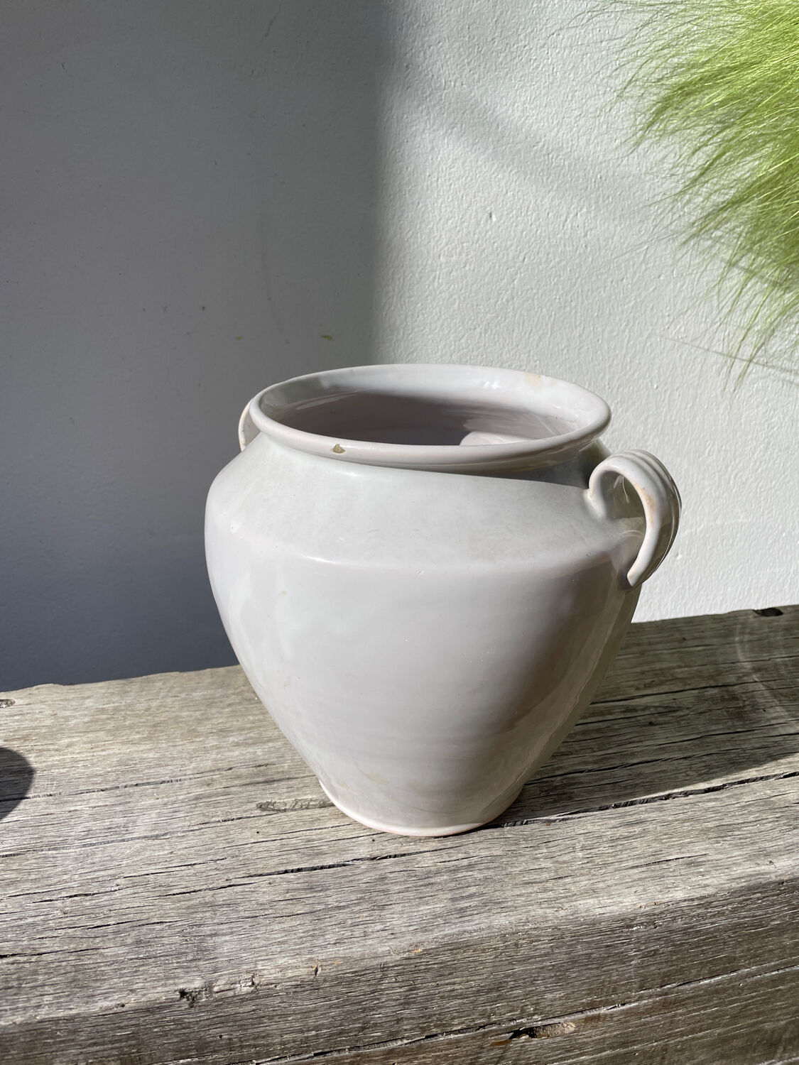 White ceramic flowerpot