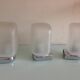 Suite de trois appliques en metal chromé et verre dépoli bullé/ vintage années 70