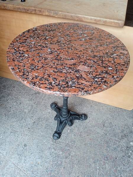 Tagle marble and cast iron bistro gueridon