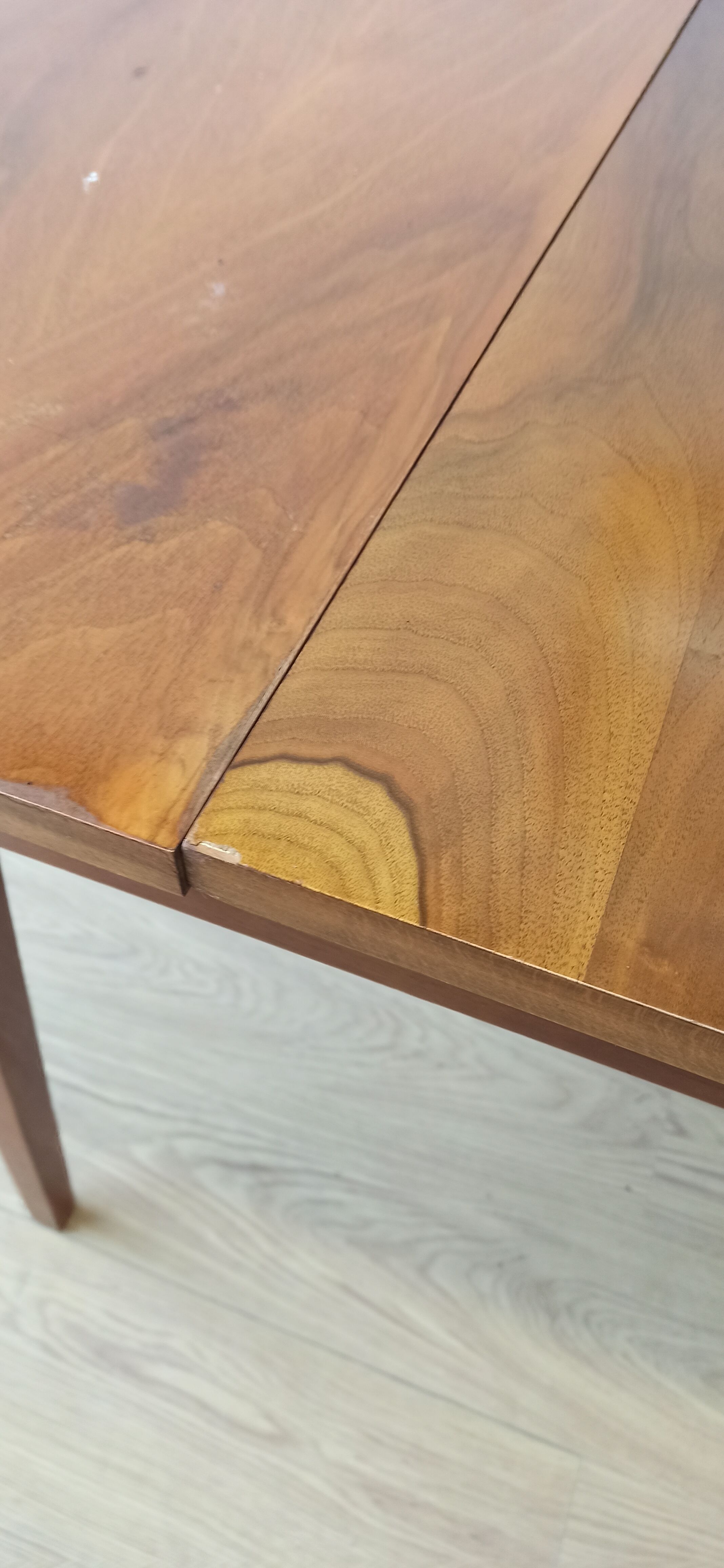 Modernist extendable dinning table  Bilea  of the 1960s.