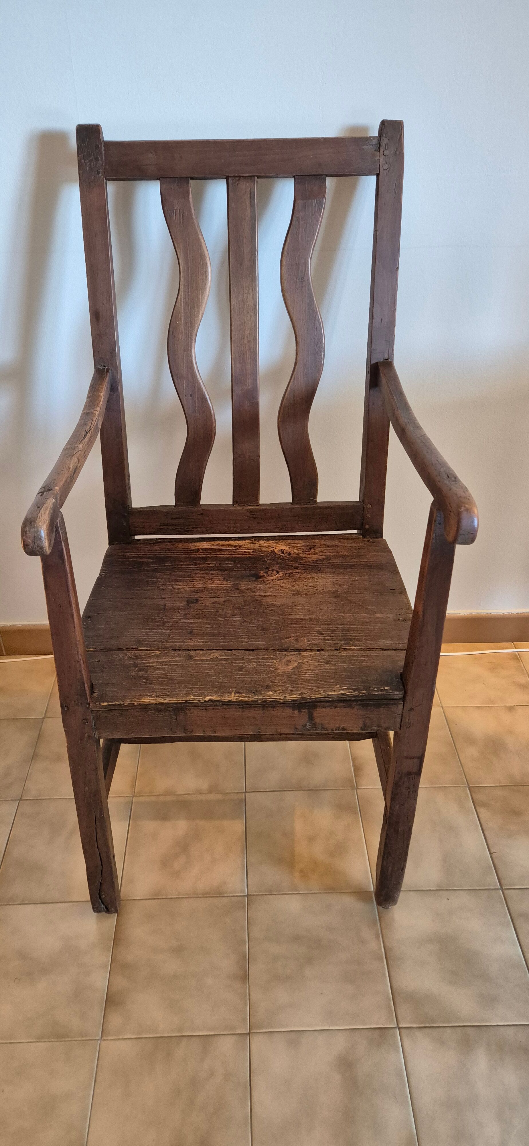Rustic Antique Armchair in Walnut – Popular Art (Late 19th Century)