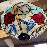 Tiffany-style glass pendant light