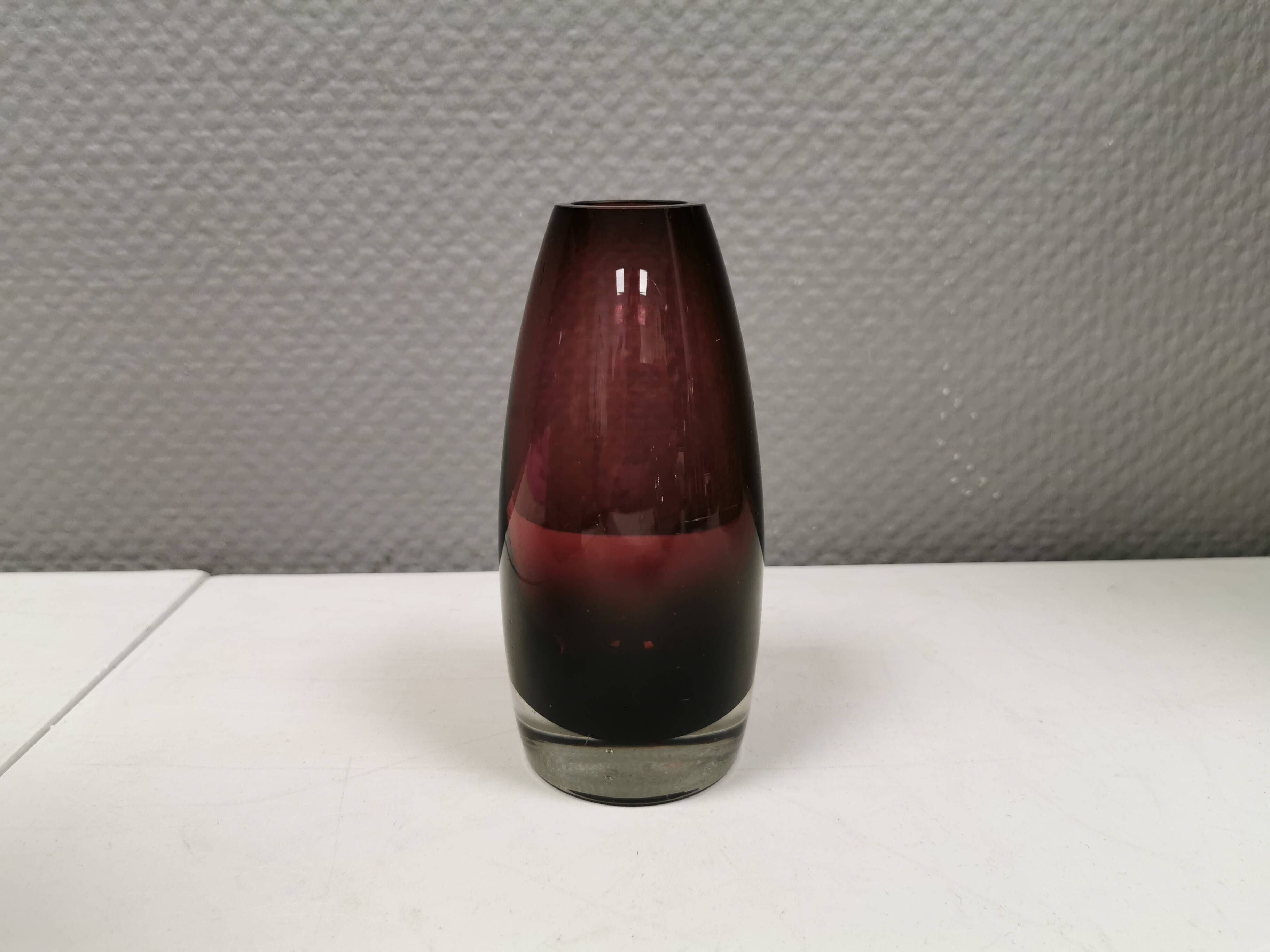 Timeless, mouth-blown glass vase, number 1365 by Tamara Aladin for Riihimäen Lasi Oy Finland 1960s