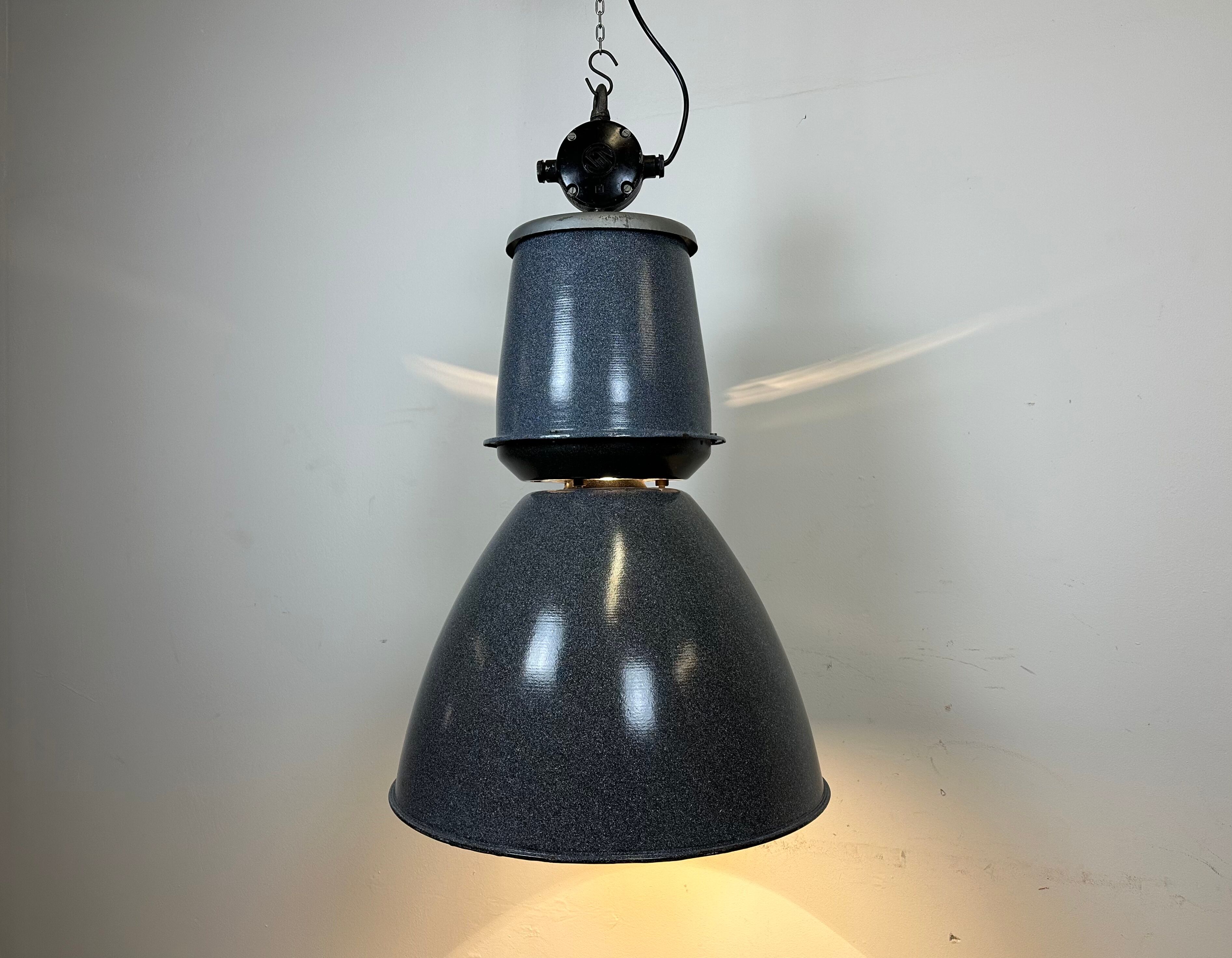 Grey enamel industrial factory lamp from Elektrosvit, 1960s