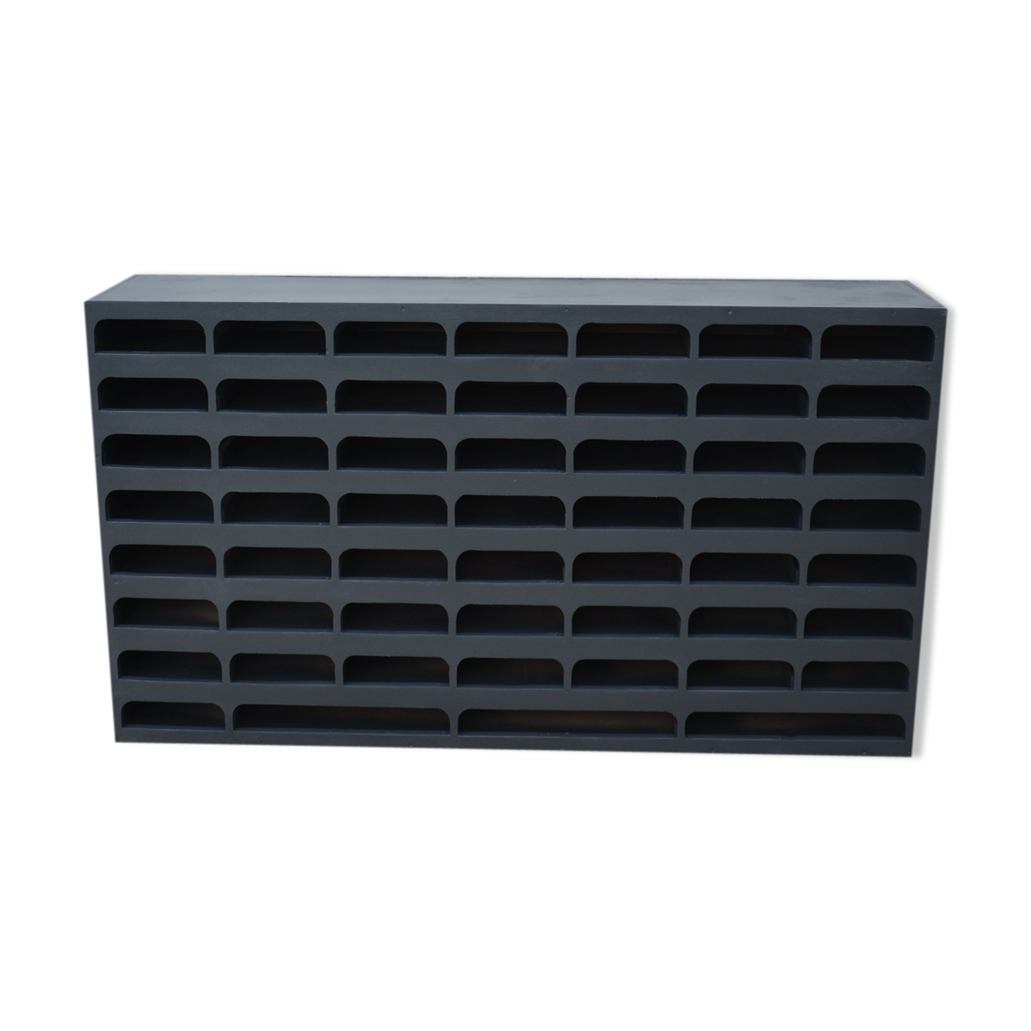 Locker shop