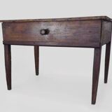 Antique farmhouse game table in solid chestnut with 1 drawer, 19th century.