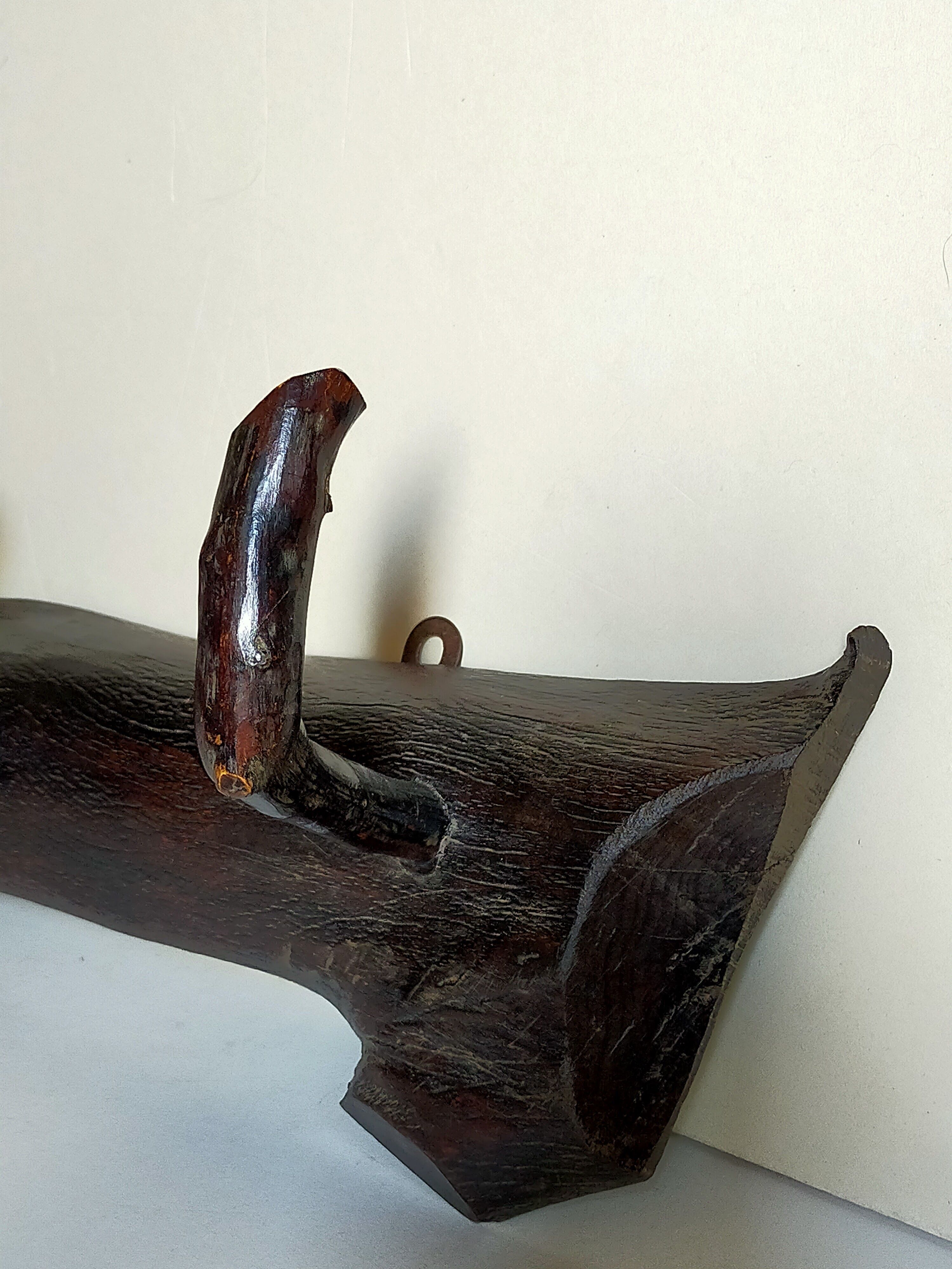 Art-Popular brutalist wall coat holder in solid wood