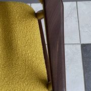 Chaise Thomas Harlev modèle 213 en Boucle jaune