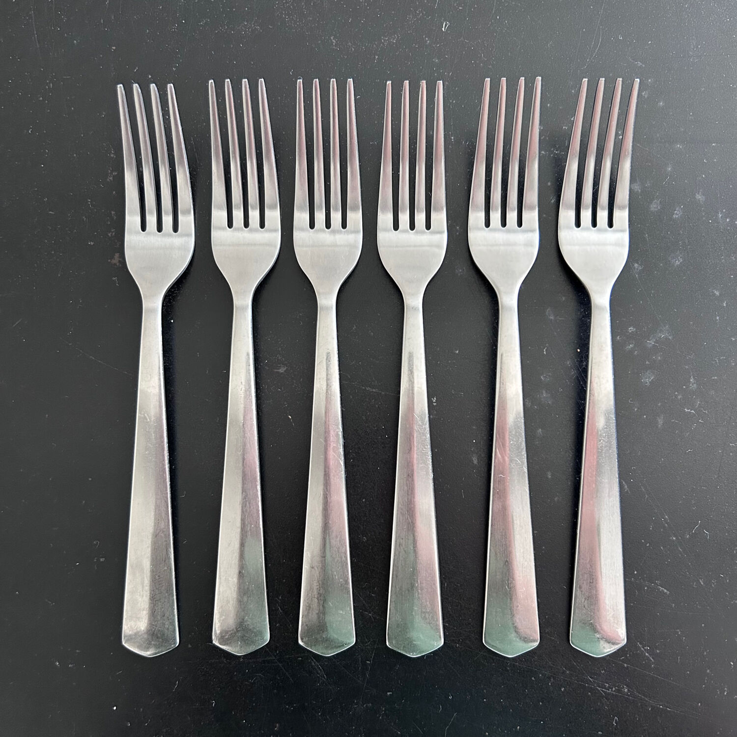 Habitat 24-piece polished stainless steel cutlery set