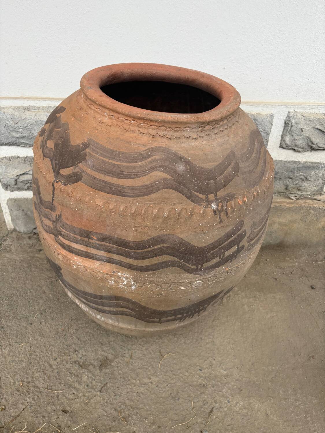 Spanish oil jar, Tinaja, 18th century.