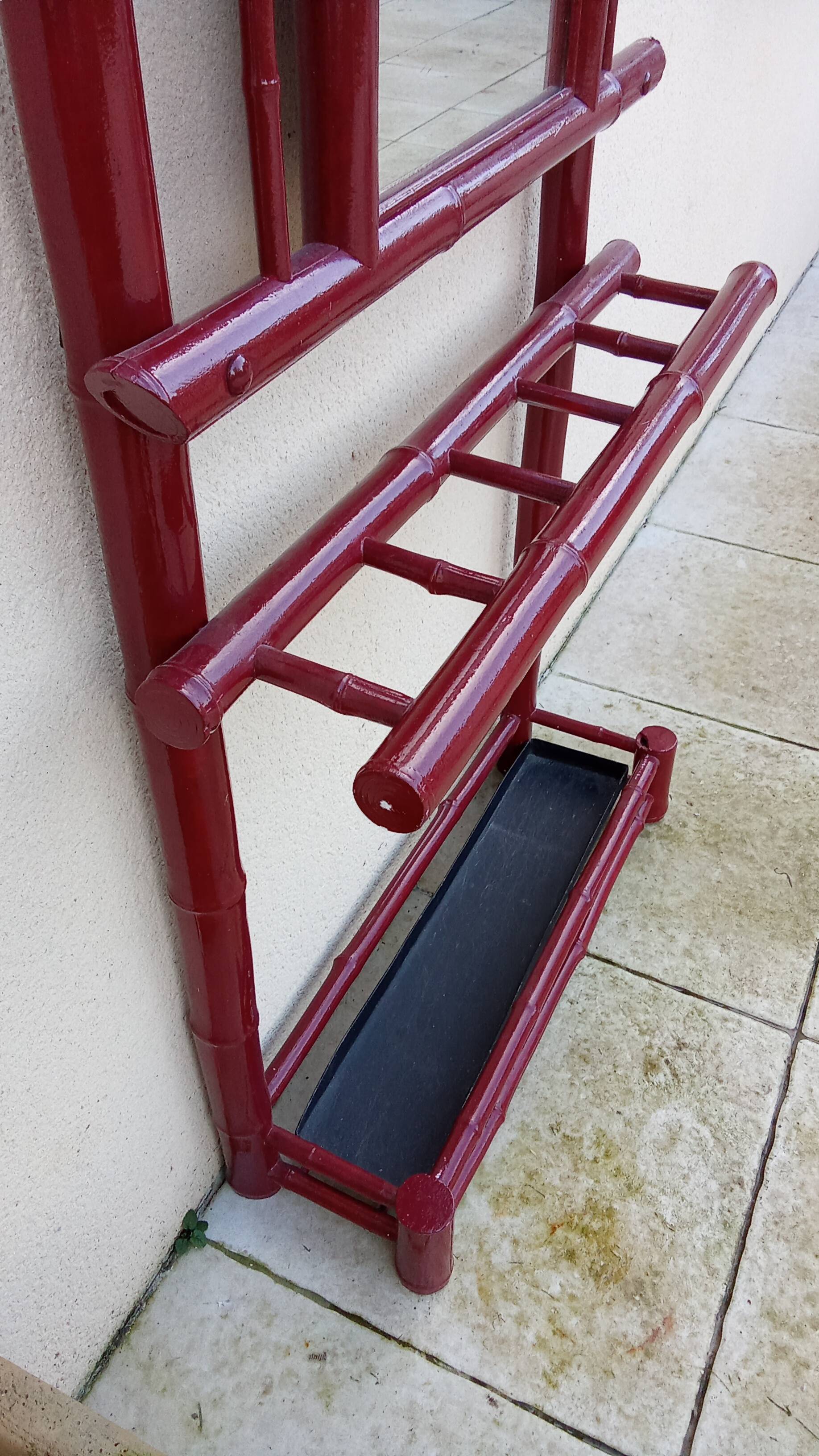 Old vintage red lacquered bamboo Asian coat rack