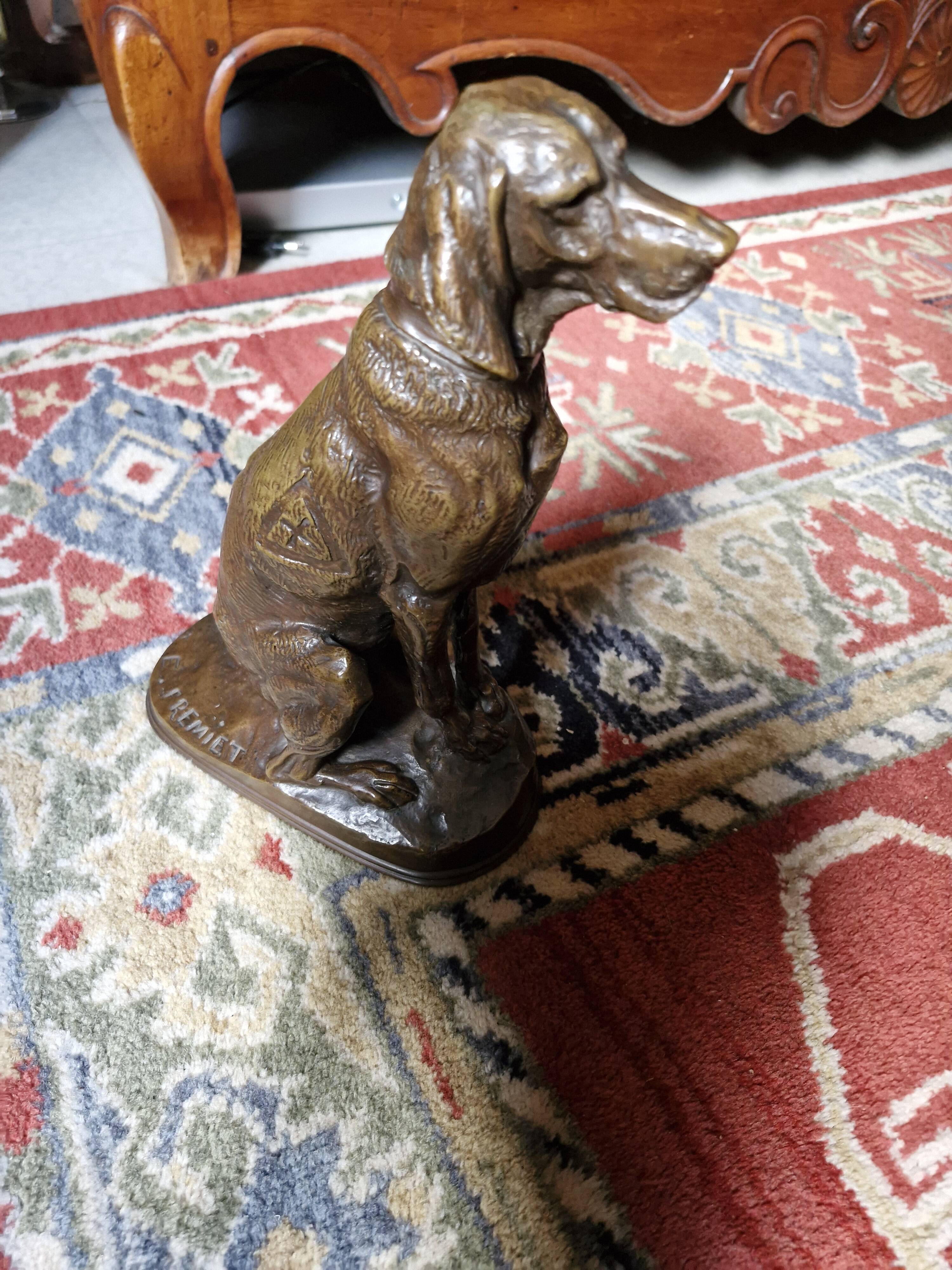 Bronze dog E. Fremiet