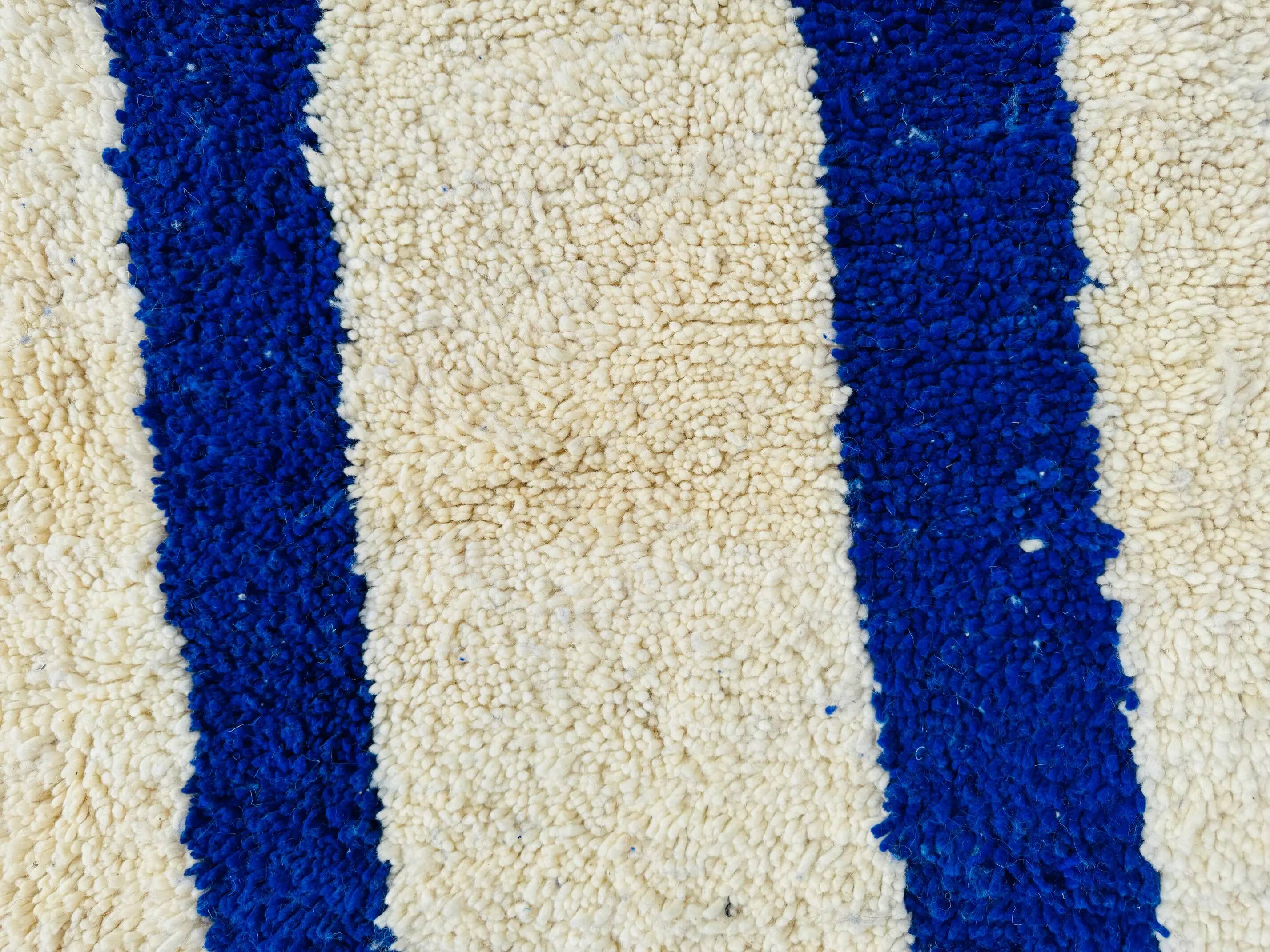 Handmade Berber artisan rug 3x2 m