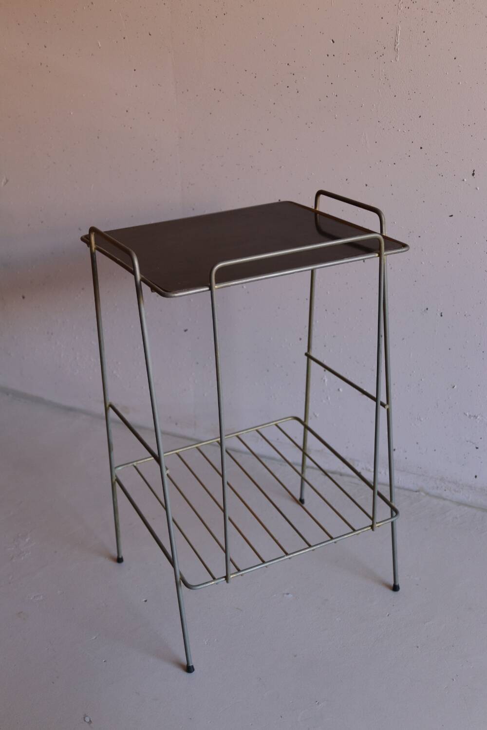 Small vintage vinyl holder